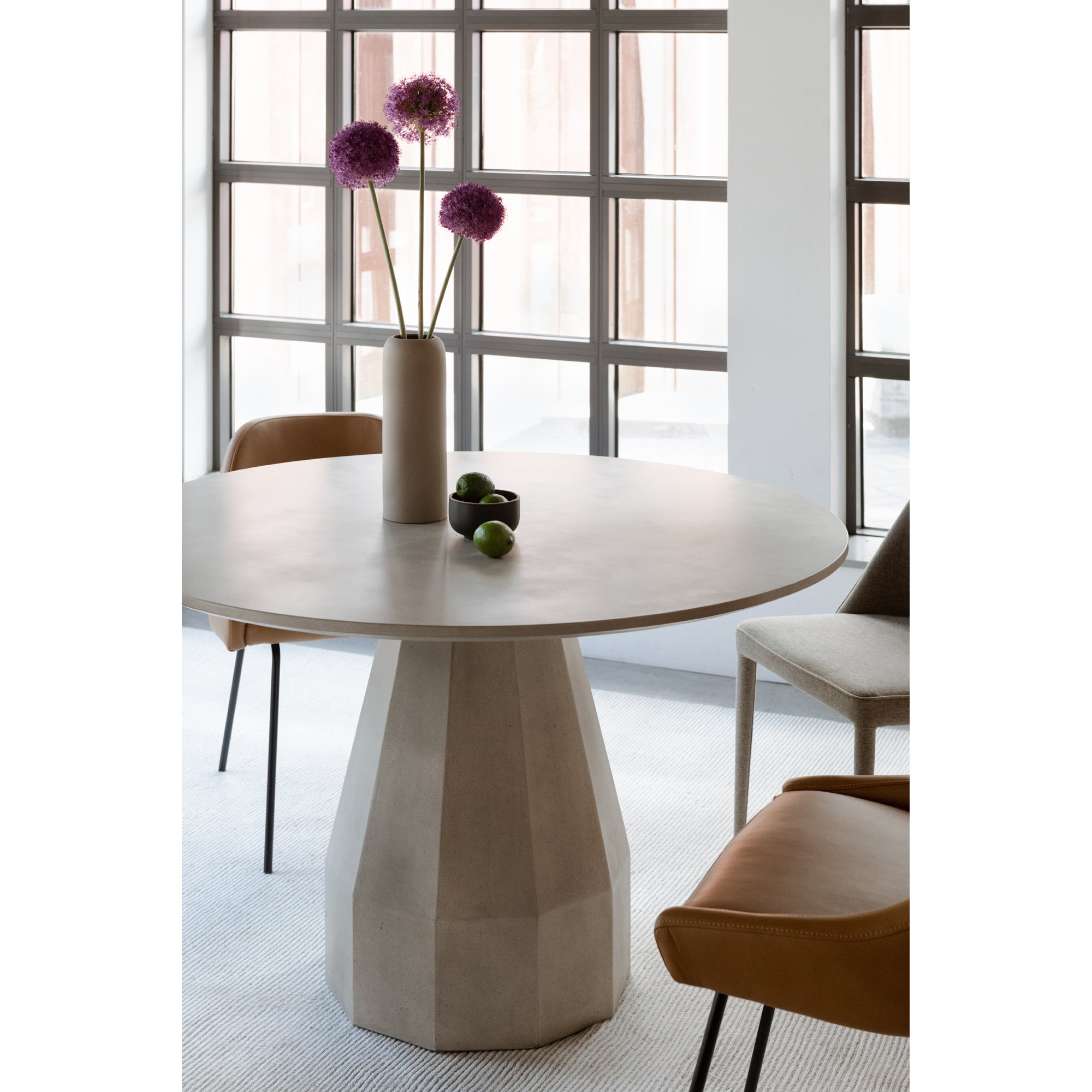 Moes Templo Outdoor Dining Table Antique White JK-1010-18-0