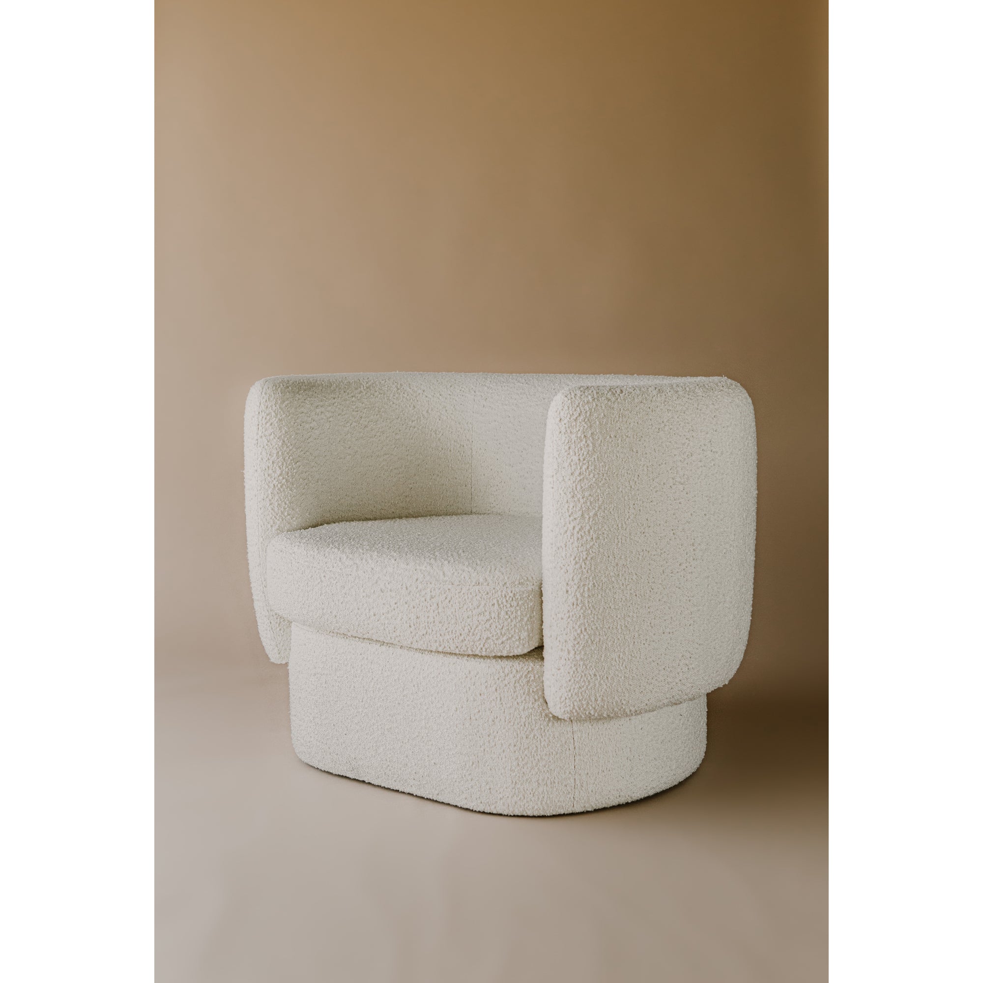 Moes Koba Chair Maya White JM-1002-18