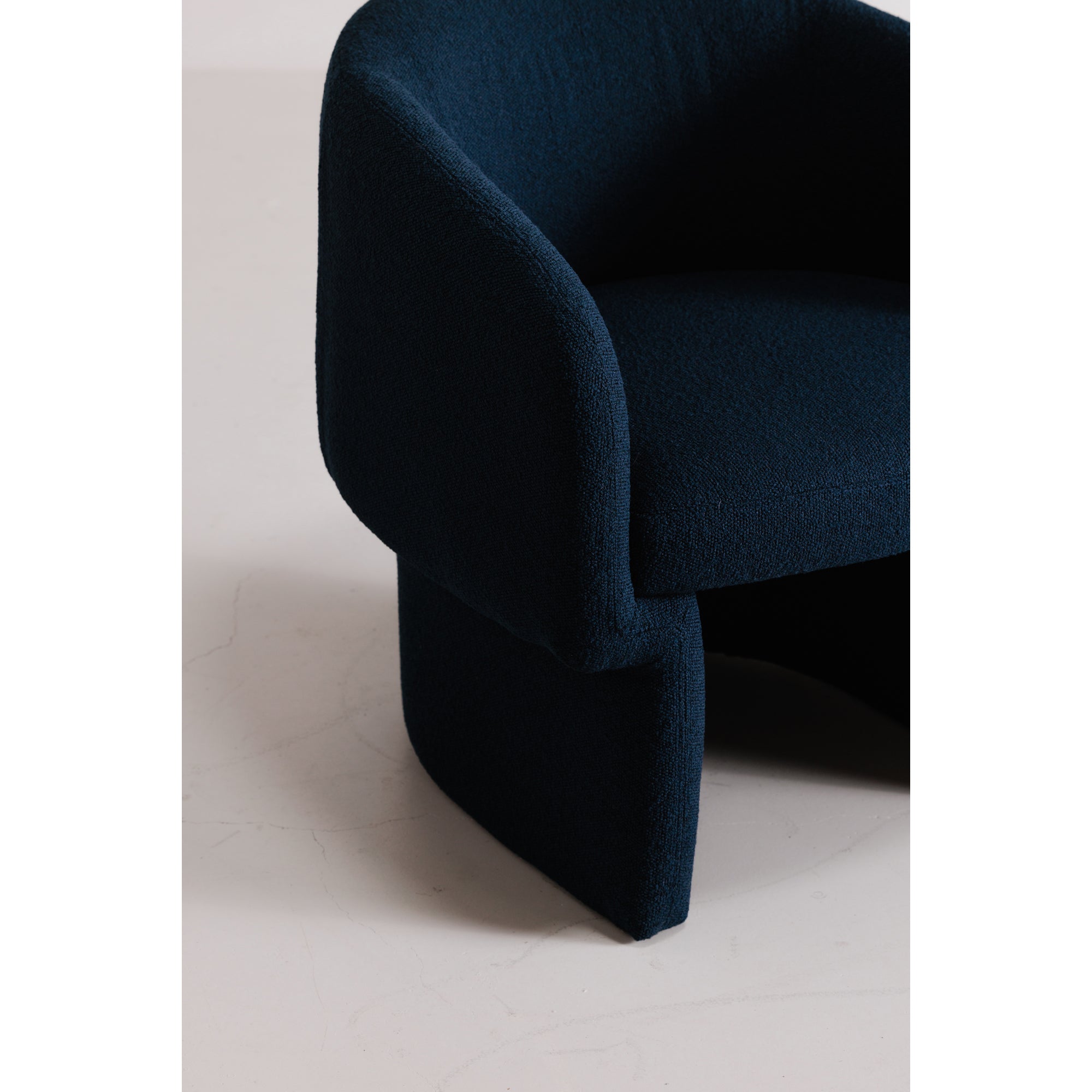 Moes Franco Chair Dark Indingo JM-1005-46