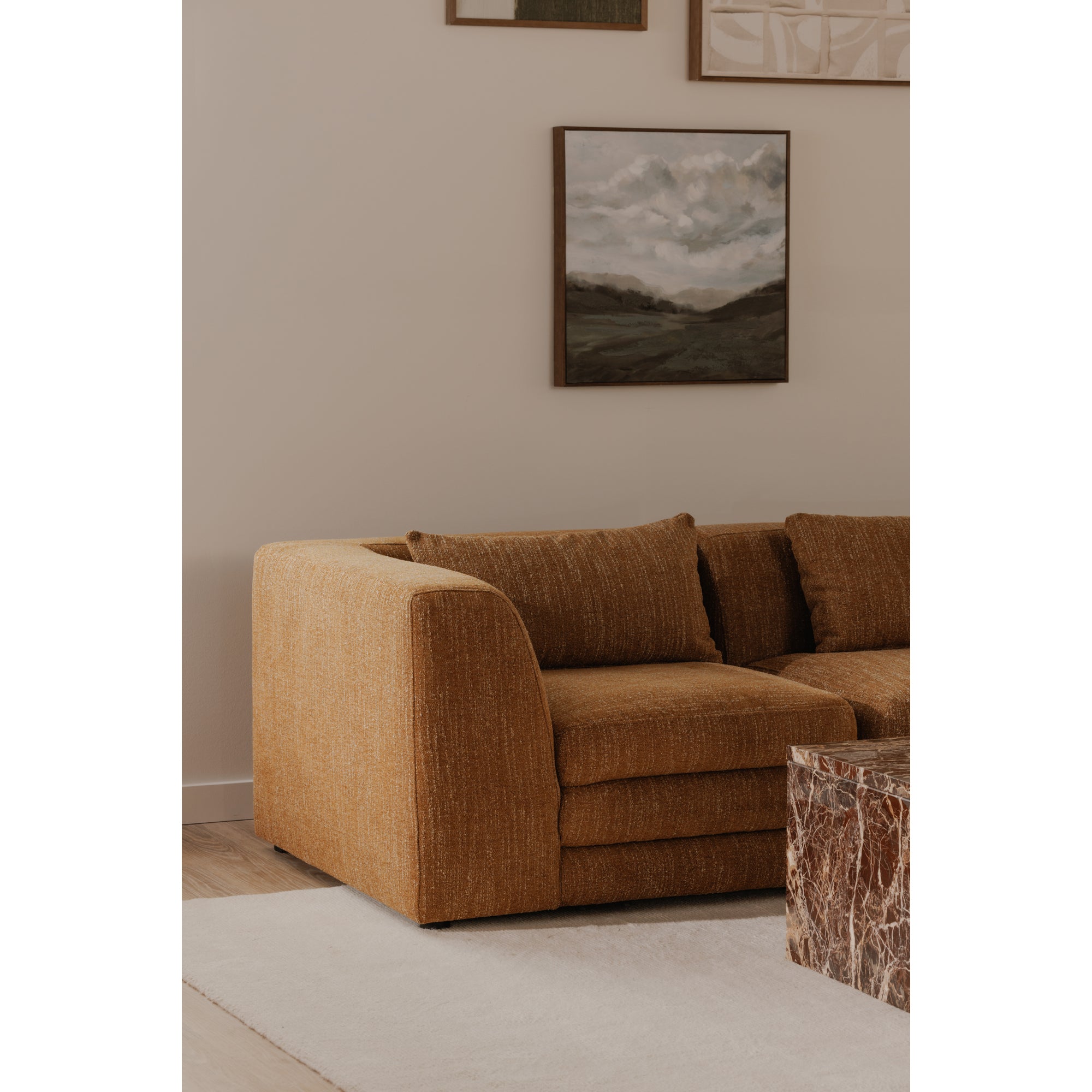 Moes Lowtide Corner Chair Amber Glow KQ-1030-09-USA