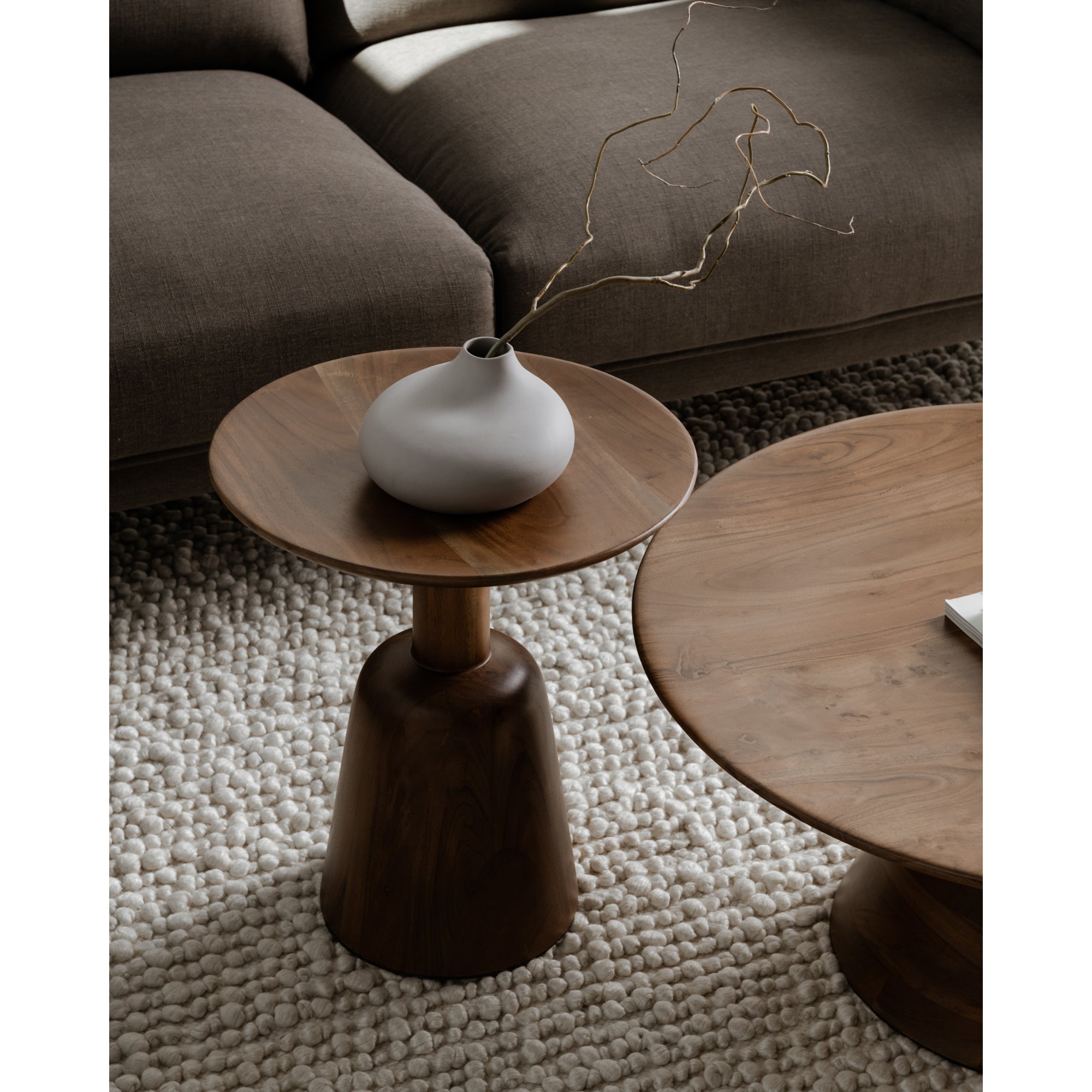 Moes Nels End Table Dark Brown KY-1014-20