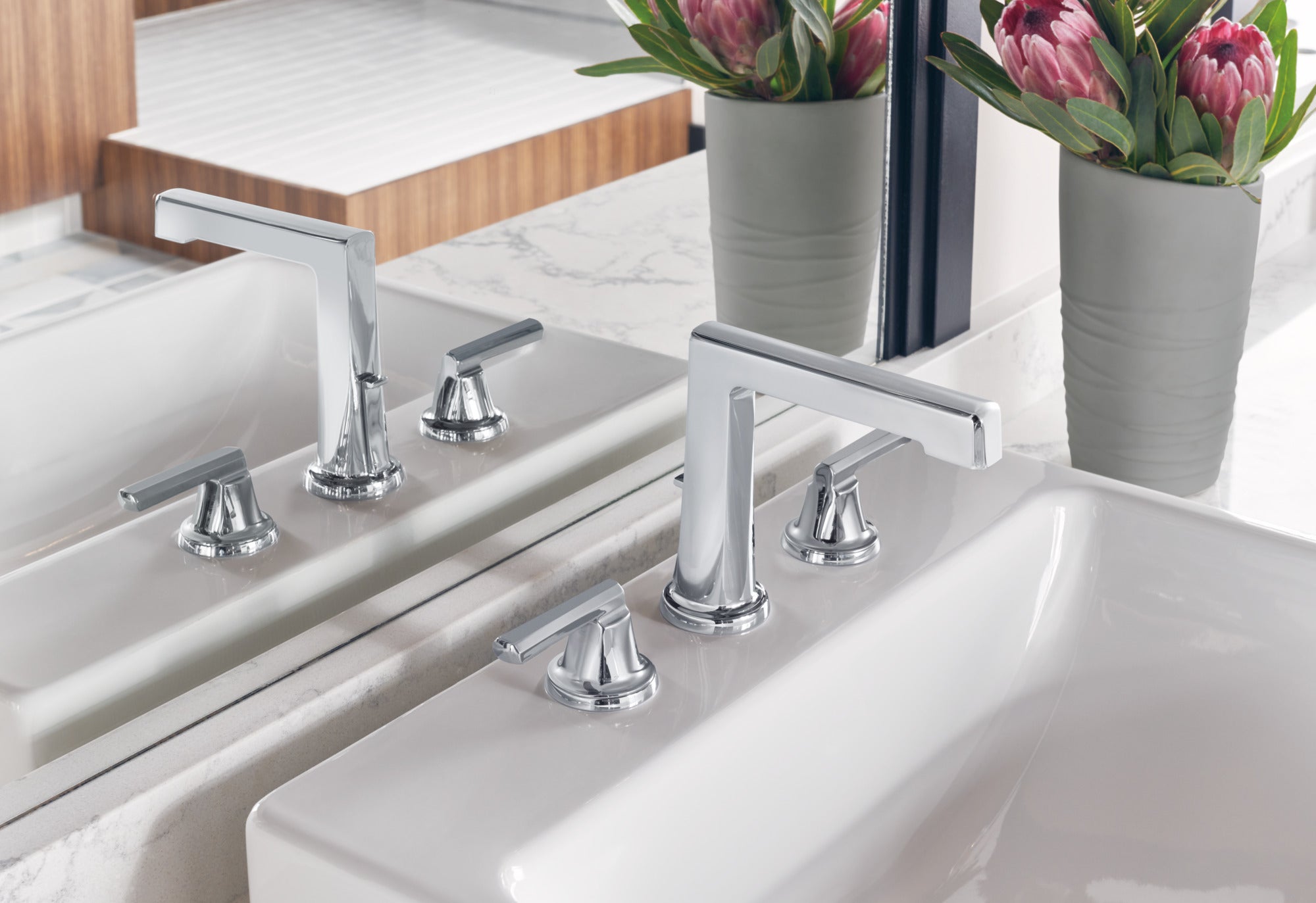 Brizo Levoir™ Widespread Lavatory Low Lever Handle Kit