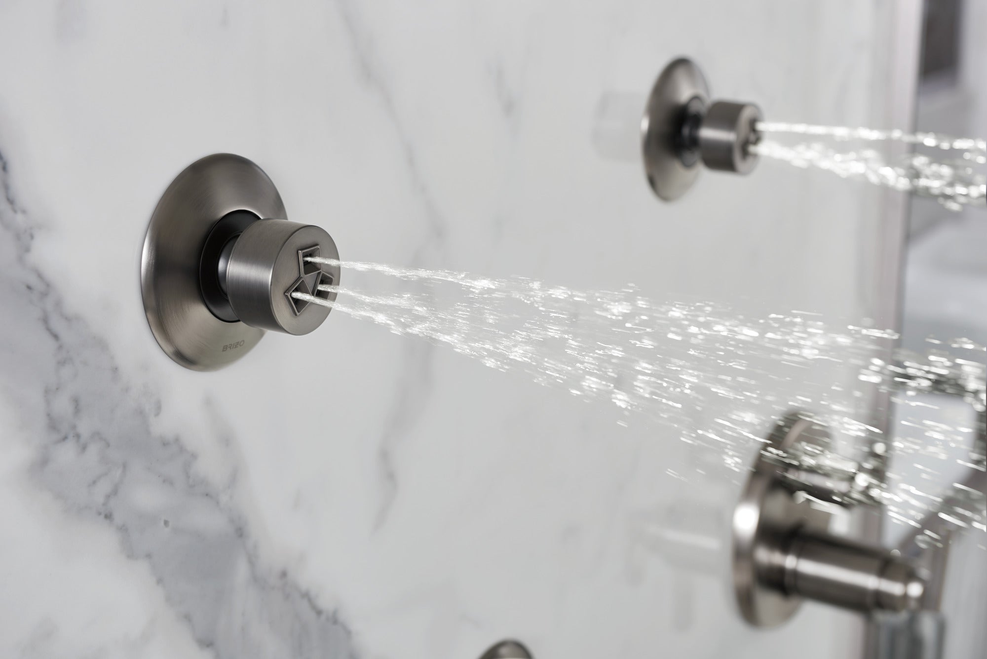 Brizo Levoir™ Hydrachoice® H<sub>2</sub>Okinetic<sup>®</sup> Massaging Spray Head
