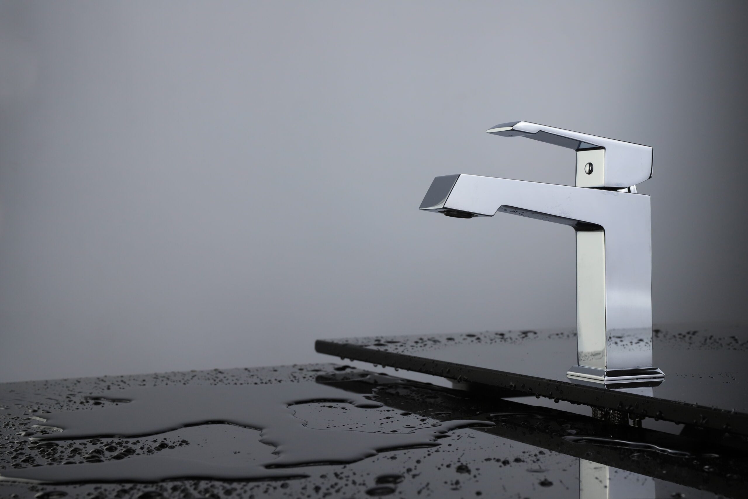 Labaro Single Hole Brass Bathroom Faucet
