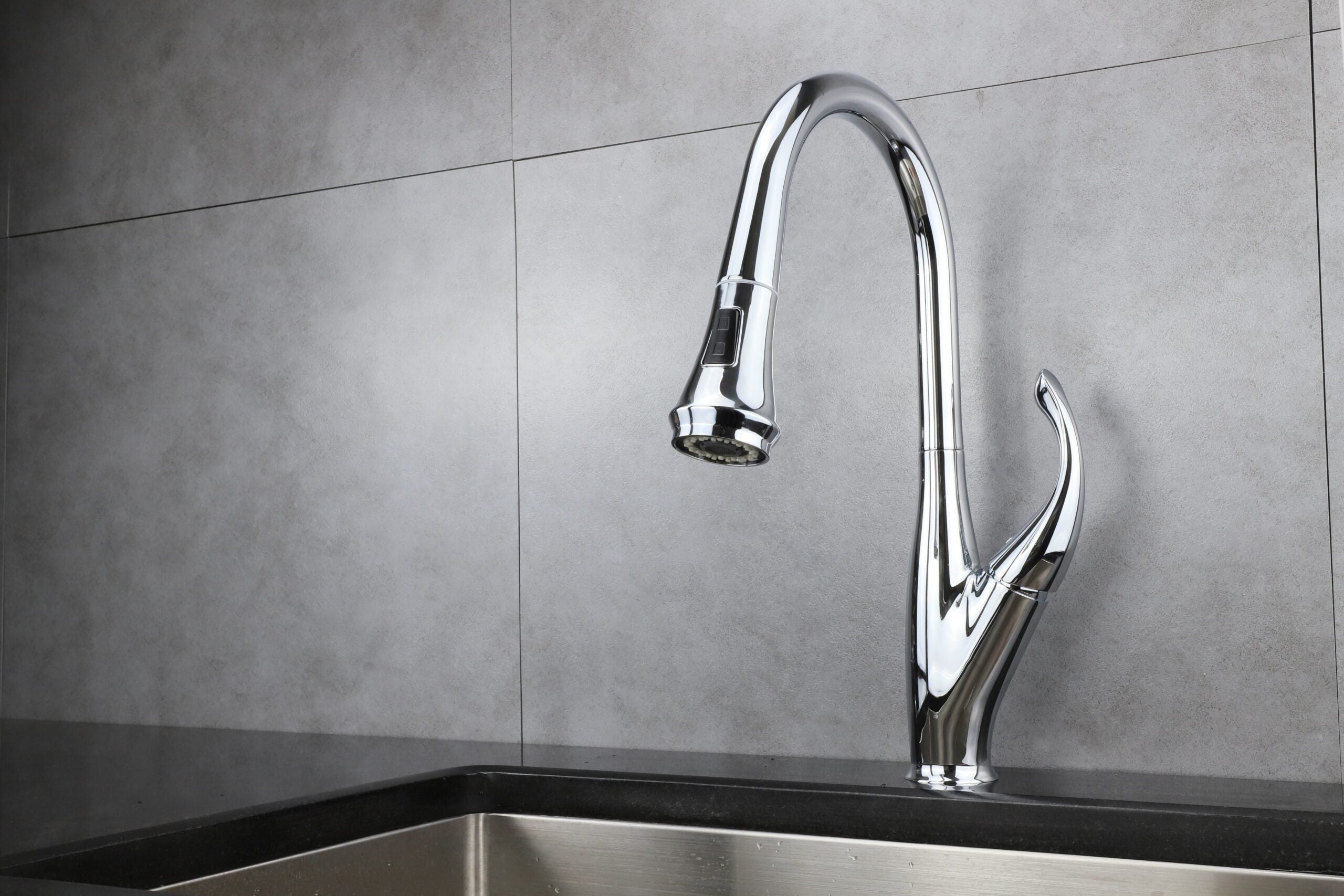 Garbatella Brass Single-Handle Pull-Down Spray Kitchen Faucet