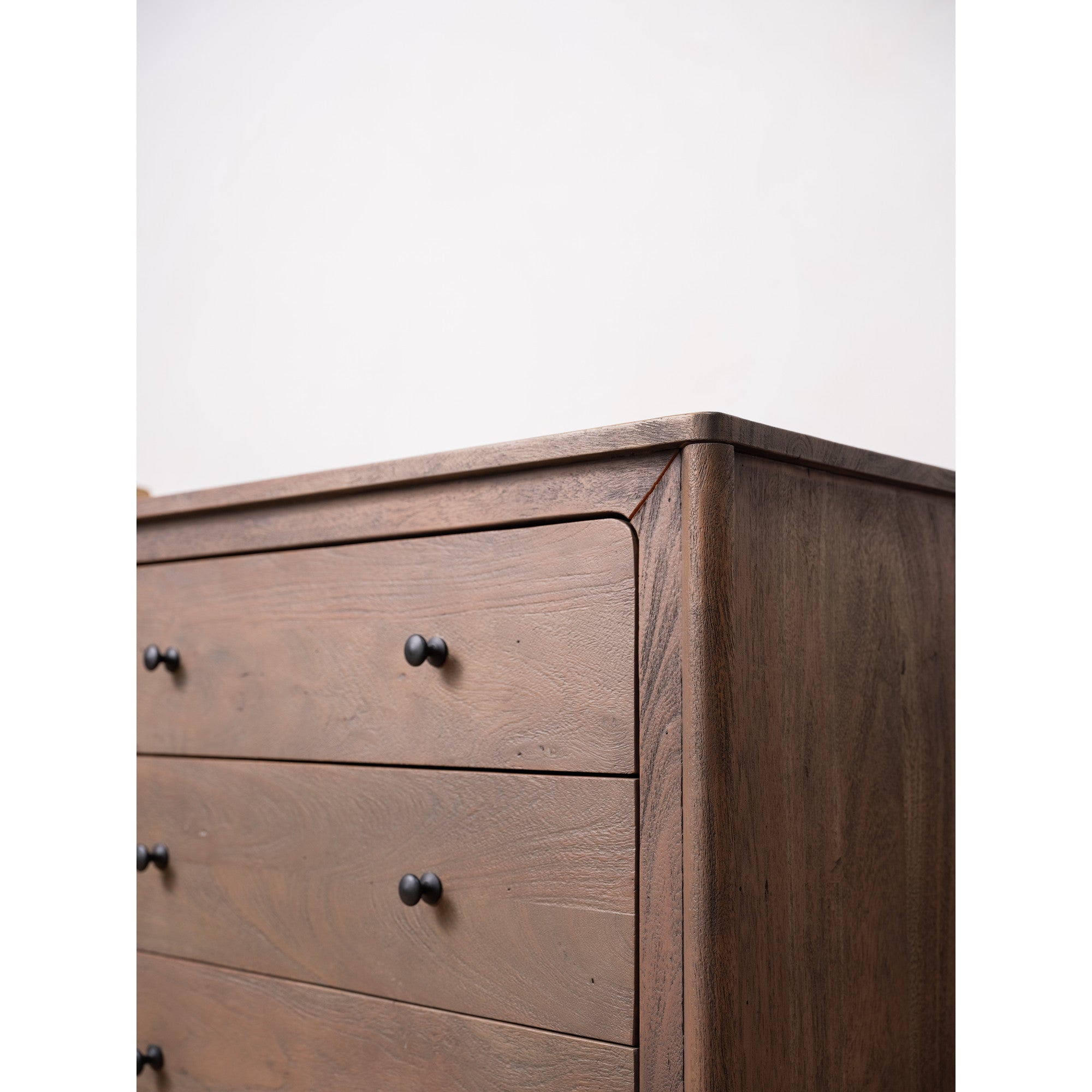 Moes Mabel 6 Drawer Dresser Dark Brown LX-1086-20
