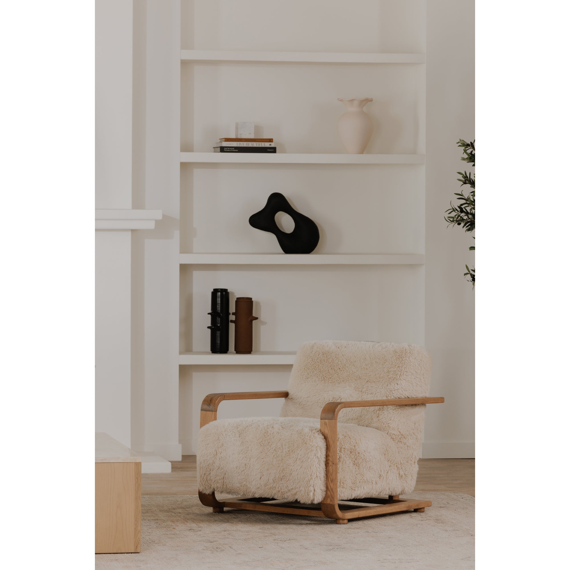 Moes Eckersley Lounge Chair Cream Faux Fur ME-1073-05
