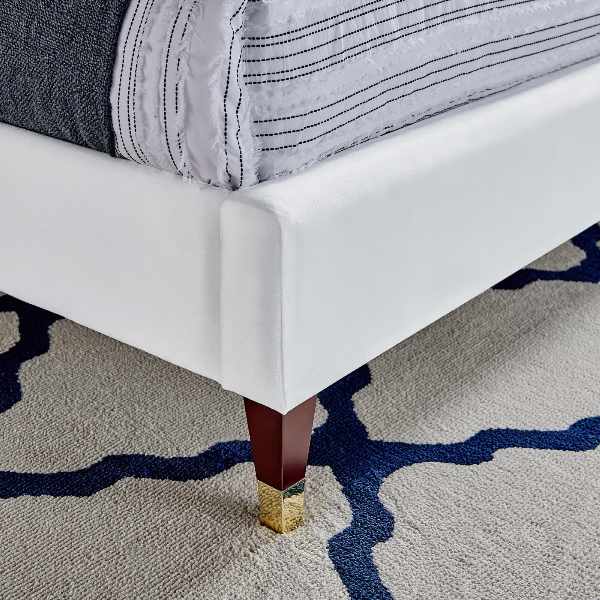 Modway Roxanne Performance Velvet Queen Platform Bed