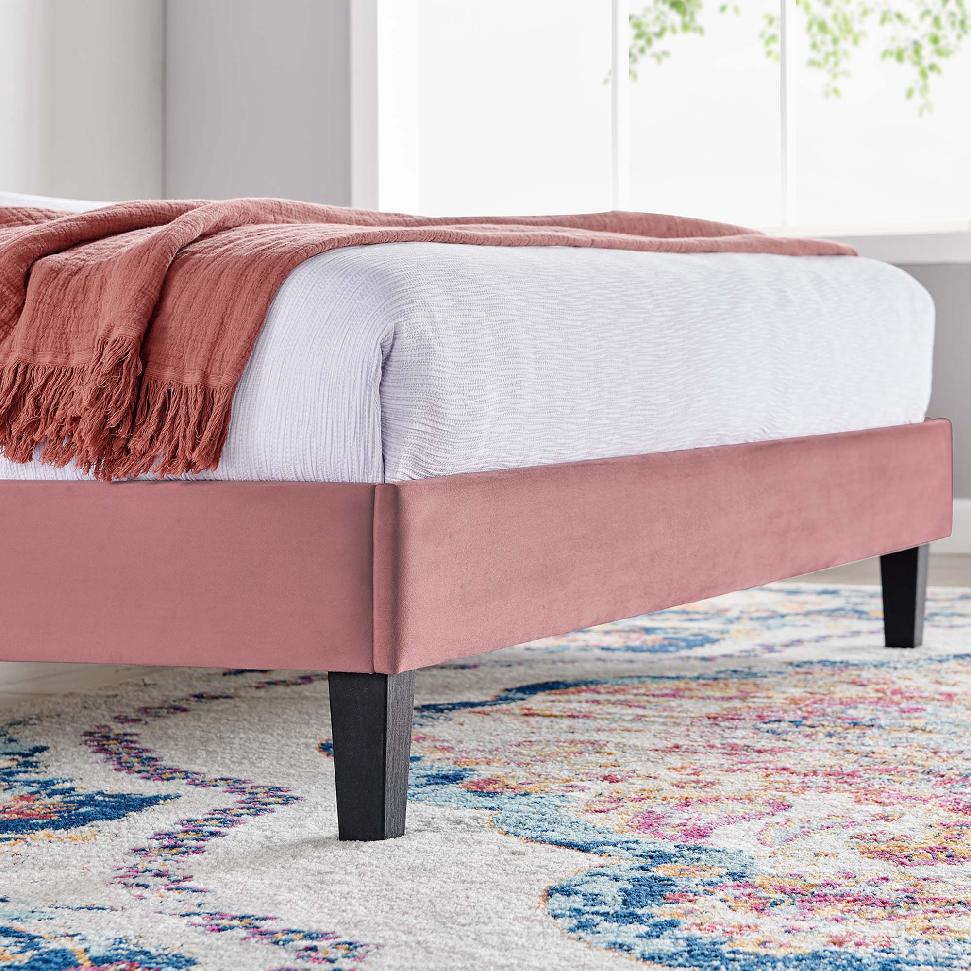 Modway Daisy Tapered Wood Leg Performance Velvet Queen Platform Bed