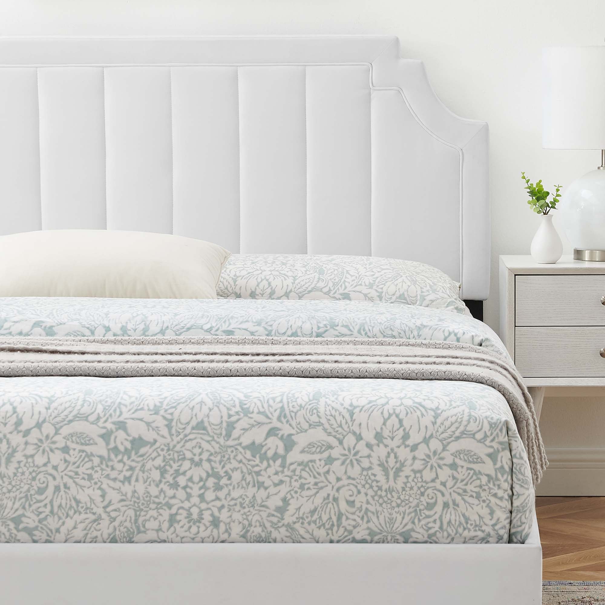 Modway Sienna Performance Velvet Queen Platform Bed