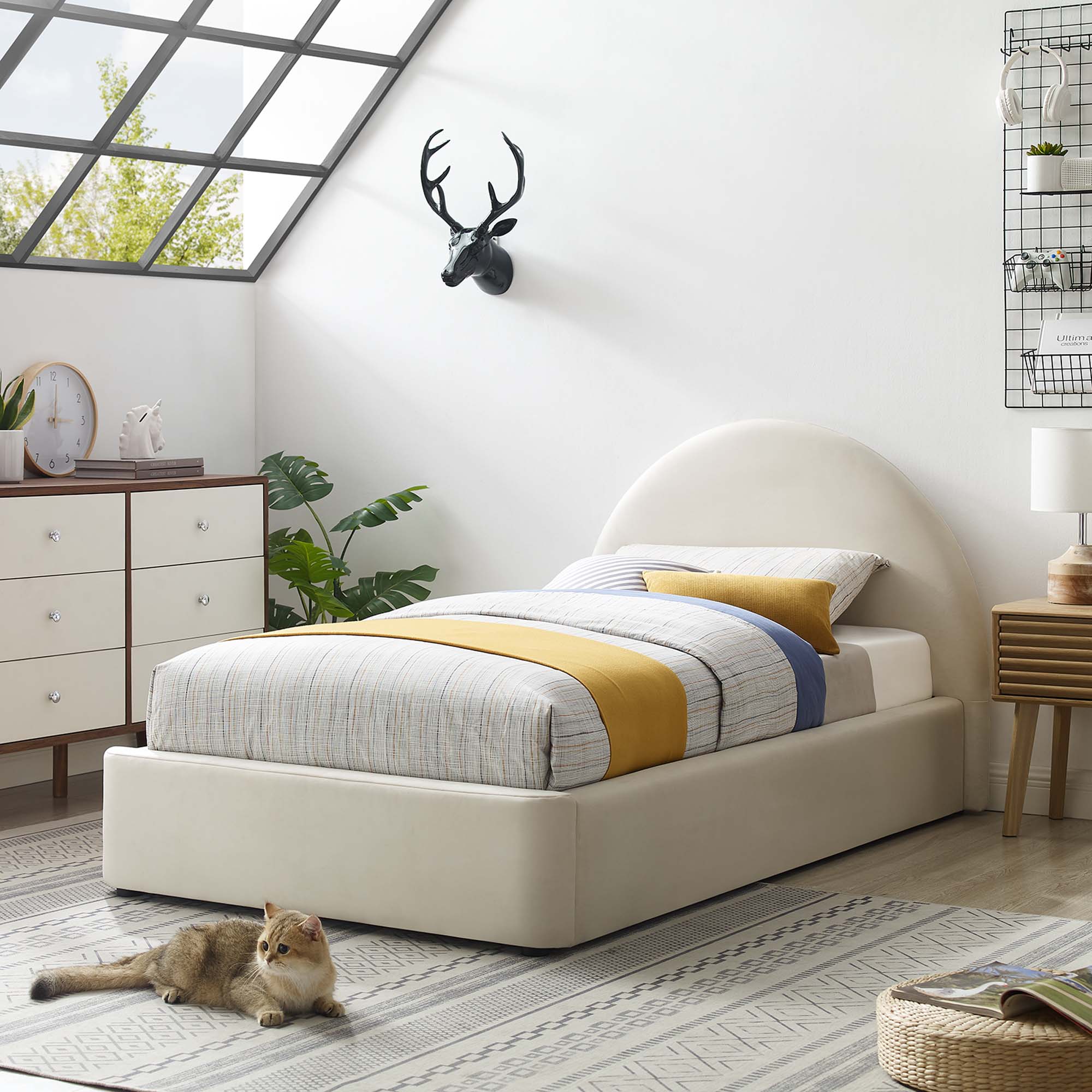 Modway Resort Performance Velvet Arched Round Twin Platform Bed