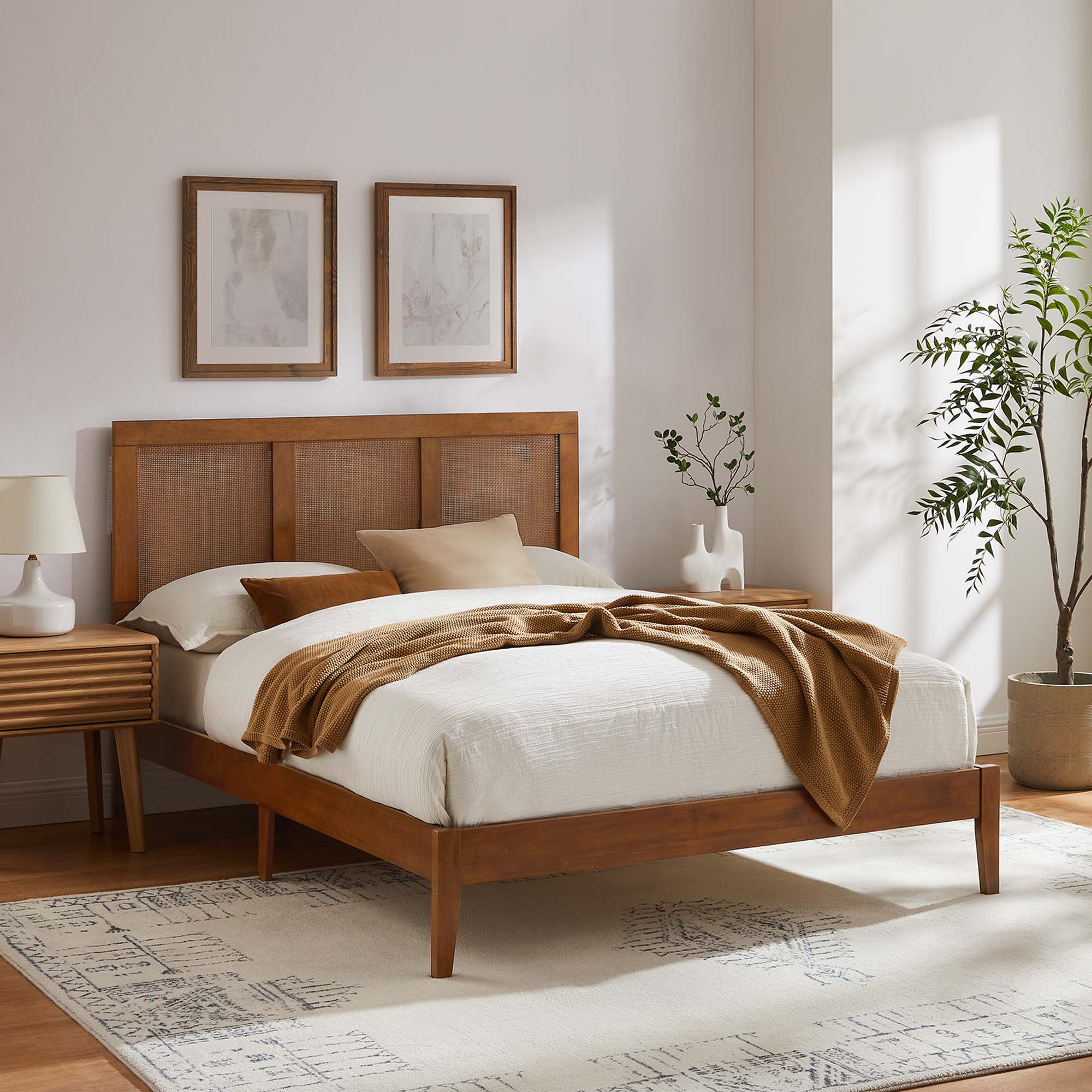 Modway Sirocco Rattan and Wood Full Platform Bed