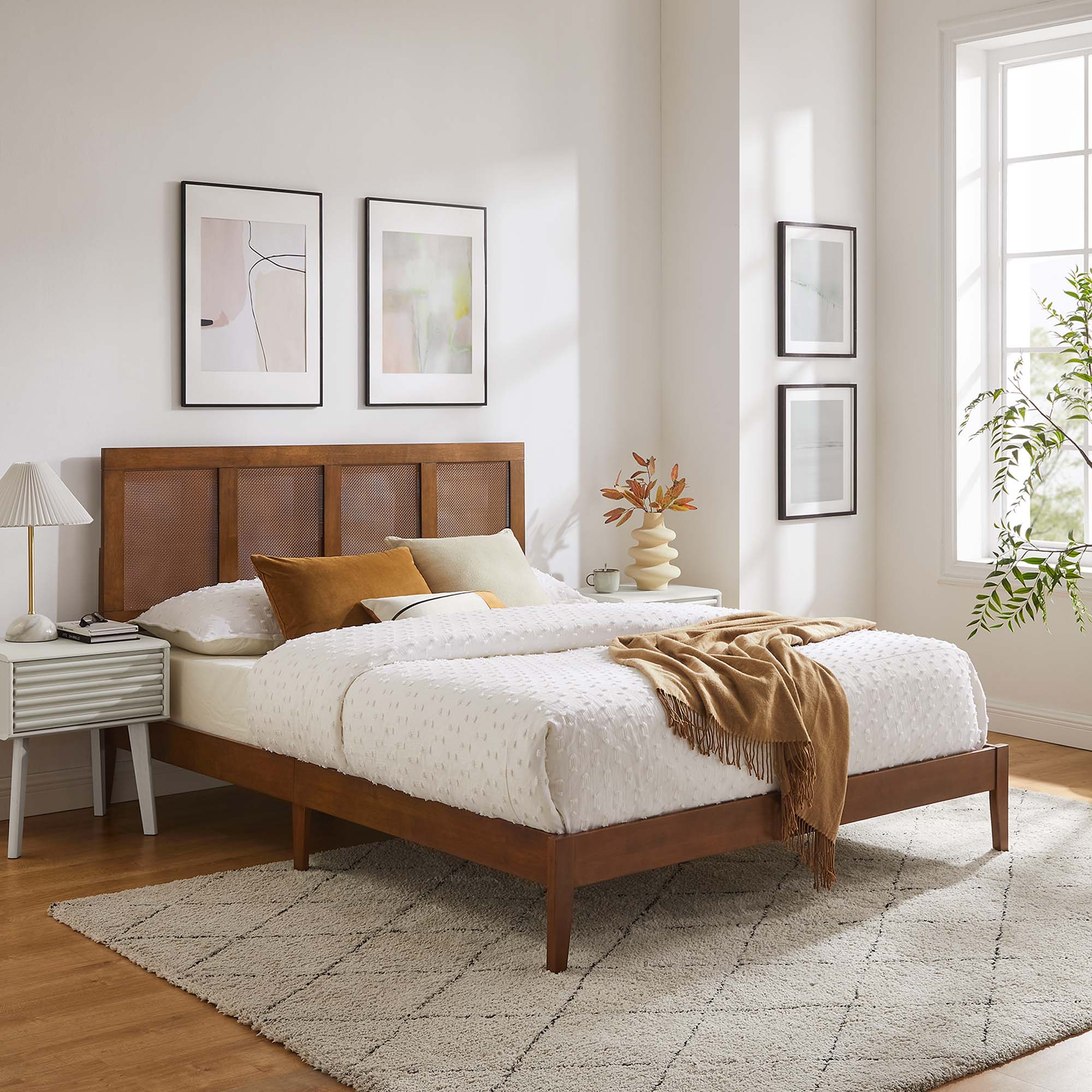 Modway Sirocco Rattan and Wood King Platform Bed