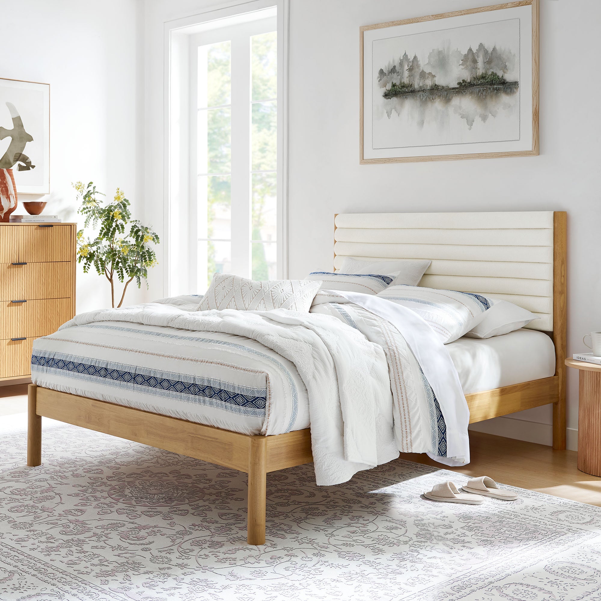 Modway Olea Channel Tufted Boucle Solid Wood Queen Platform Bed
