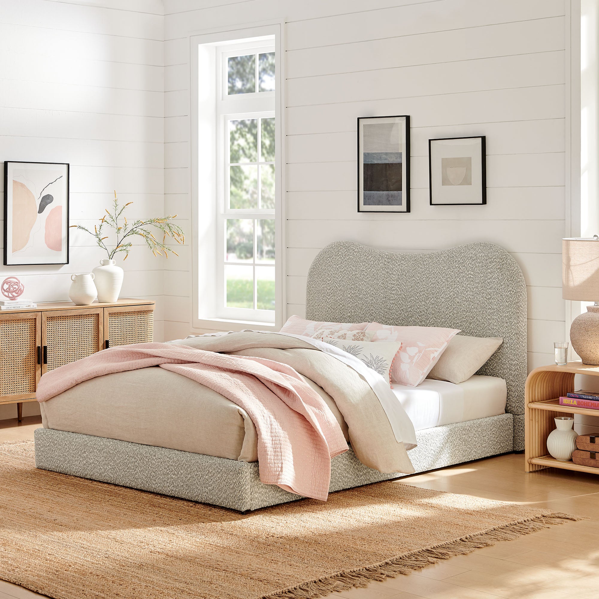 Seluna Boucle Queen Platform Bed