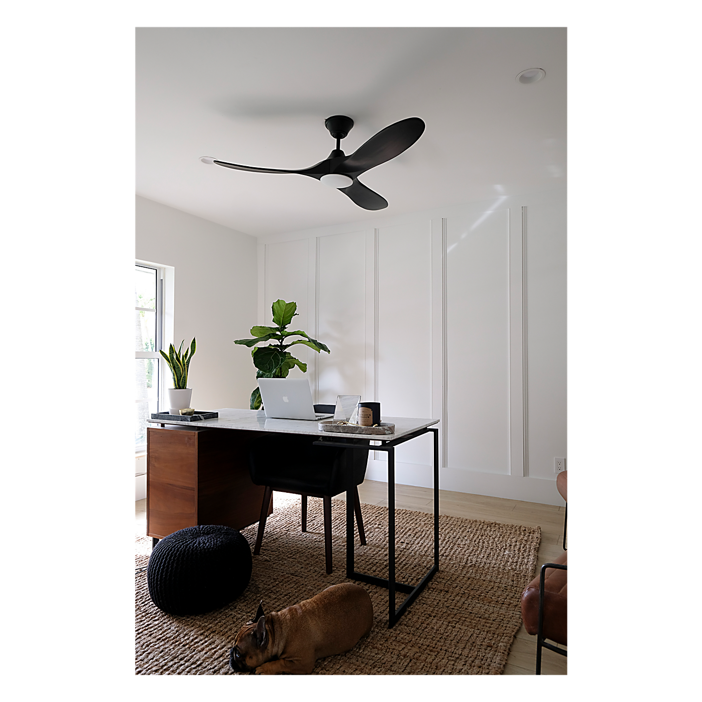 Visual Comfort Maverick 52" LED Ceiling Fan with Remote – Damp Rated Indoor/Outdoor