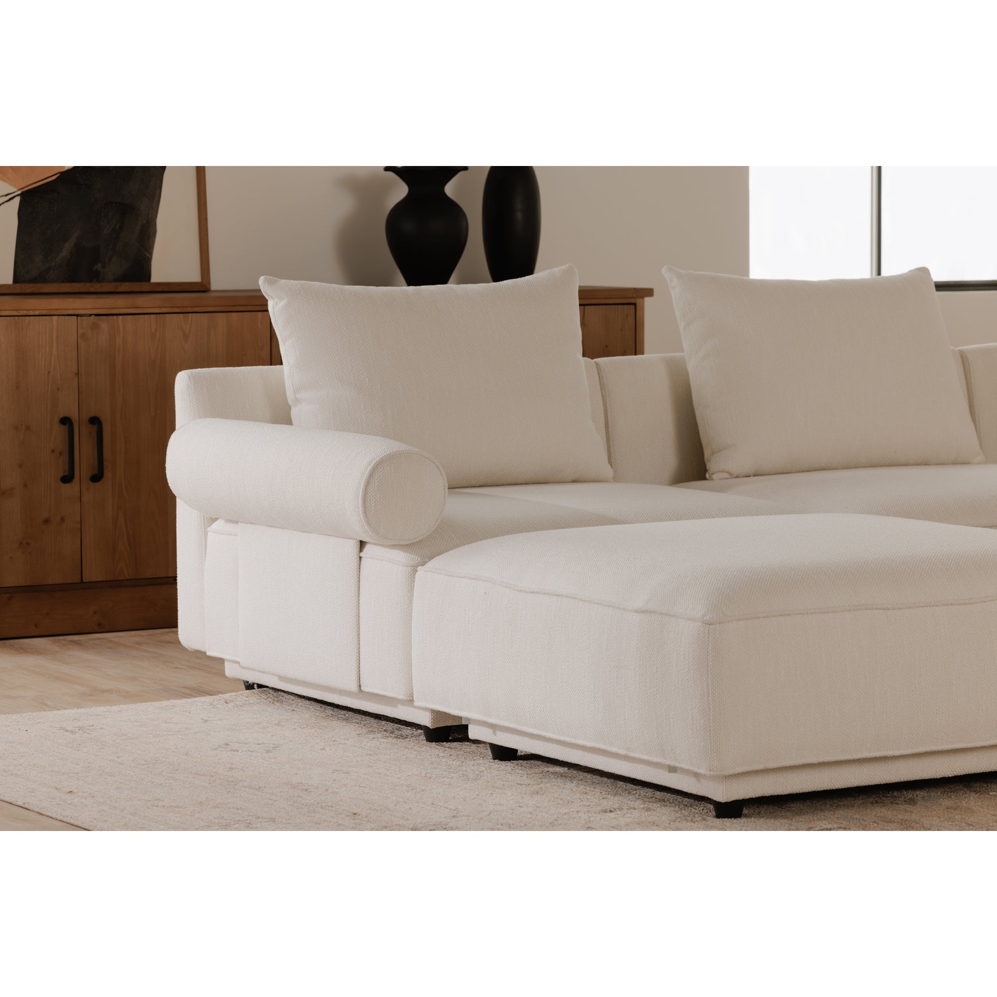 Moes Rosello Ottoman White OA-1012-18