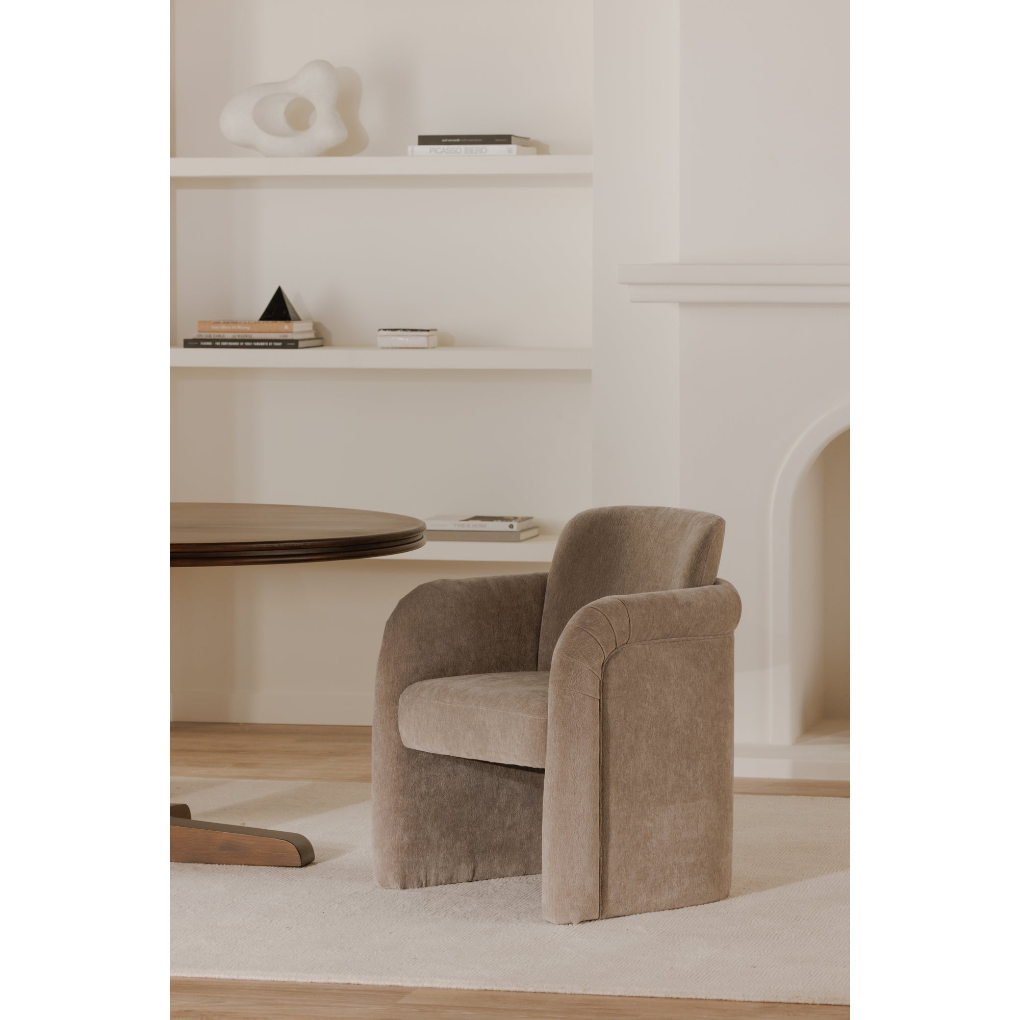 Moes Mesto Rolling Dining Chair Taupe OA-1035-39