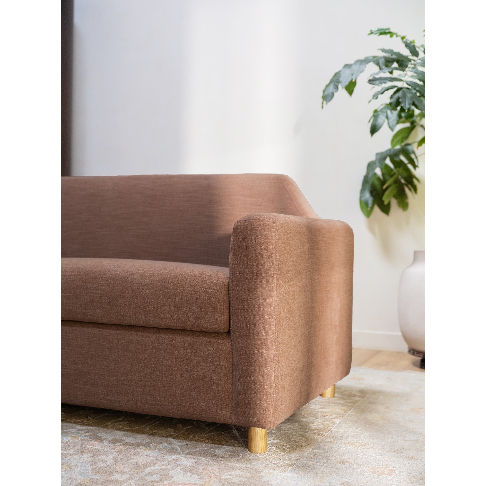 Moes Finch Sofa Washed Pink OA-1109-33