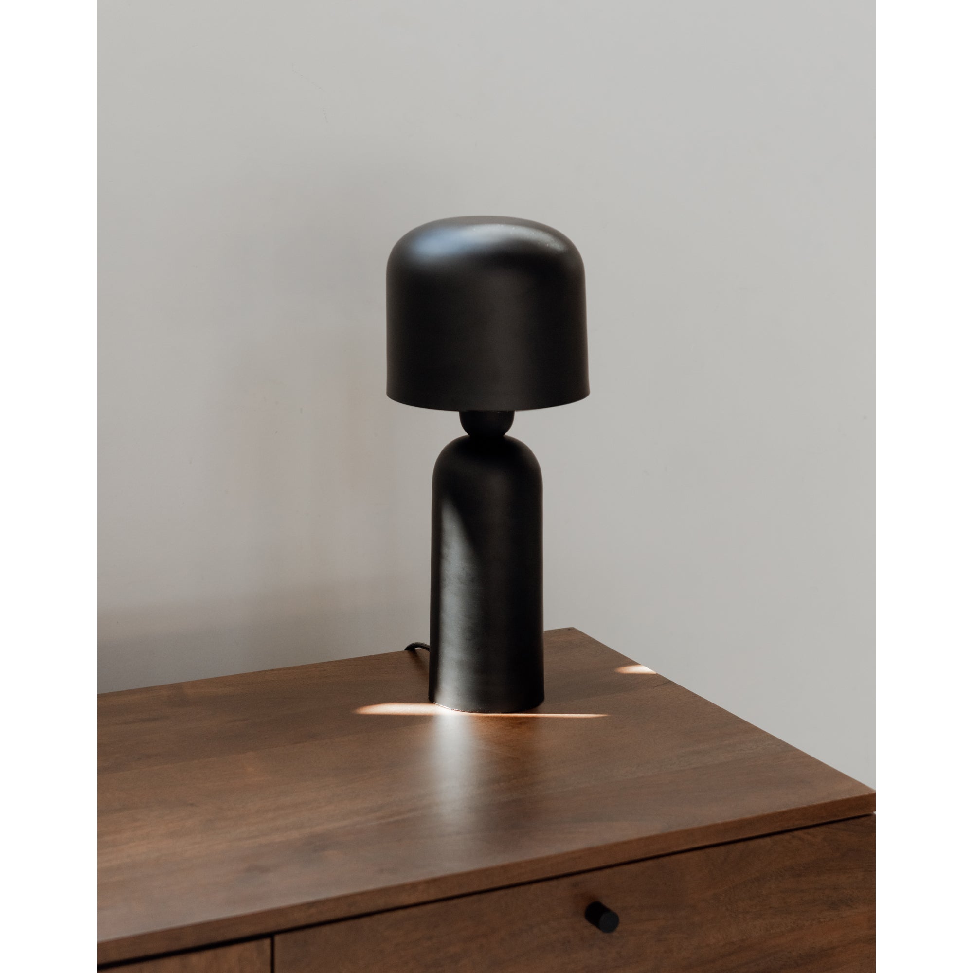 Moes Echo Lamp Black OD-1019-02