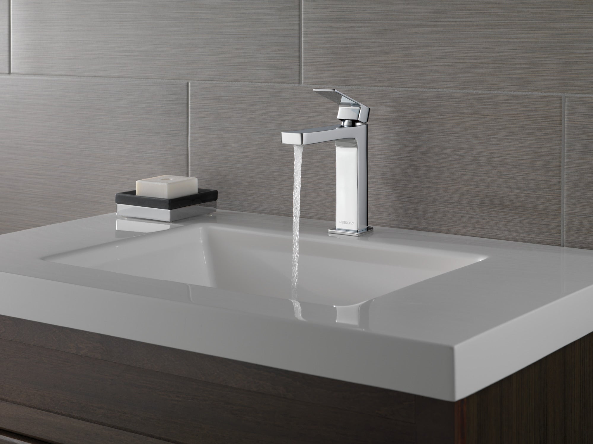 Peerless Xander® Single Handle Bathroom Hi-Arc