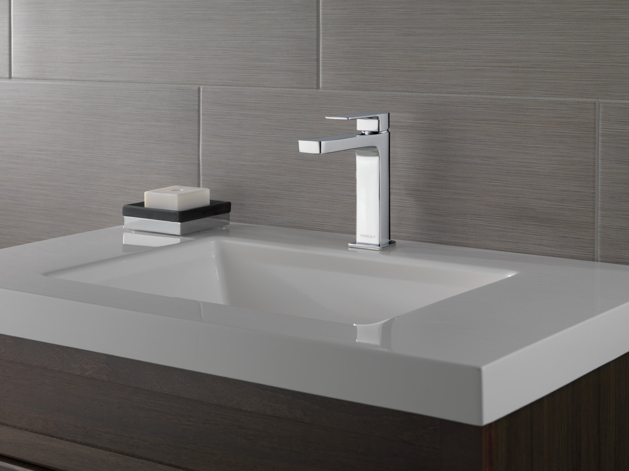 Peerless Xander® Single Handle Bathroom Hi-Arc