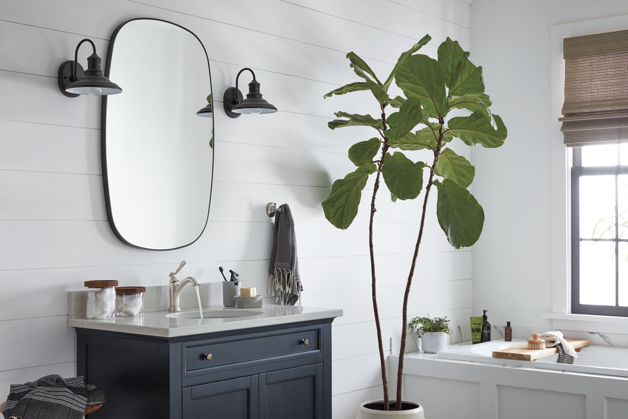 Peerless Elmhurst® Single-Handle Bath Faucet