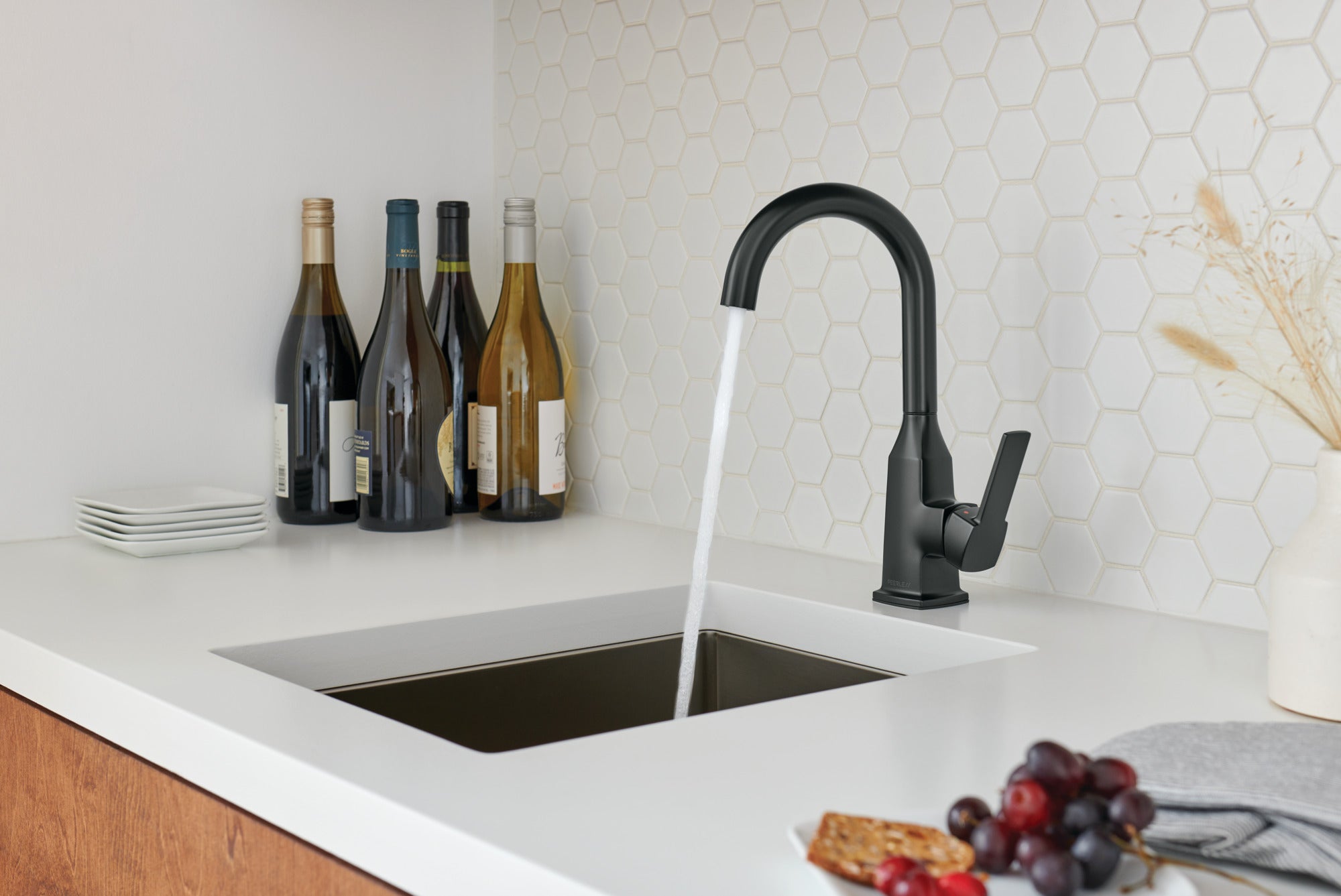 Peerless Ezra® Single-Handle Bar Faucet