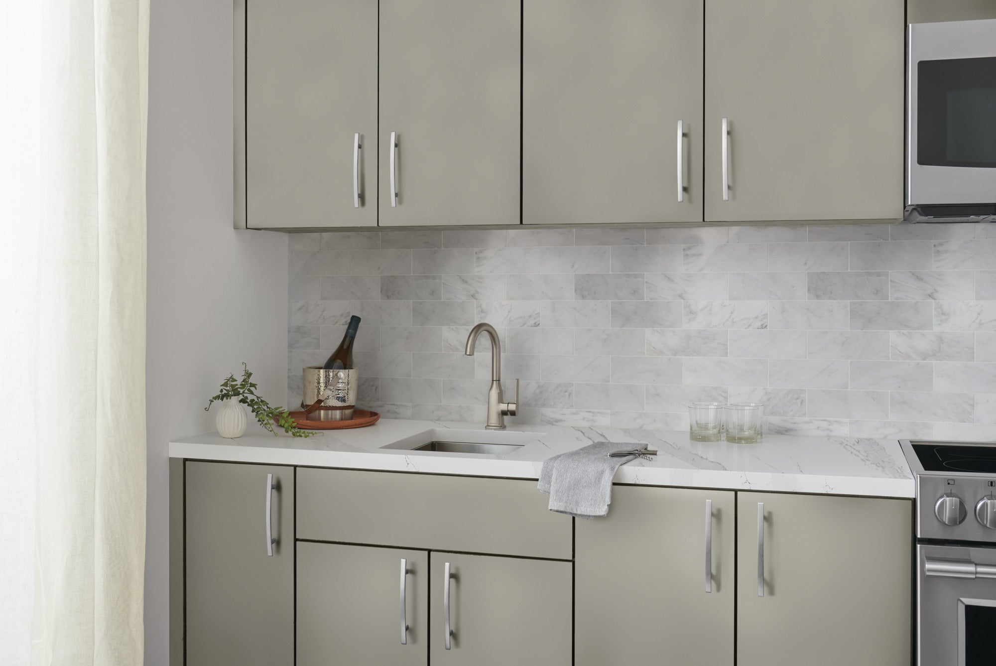 Peerless Ezra® Single-Handle Bar Faucet