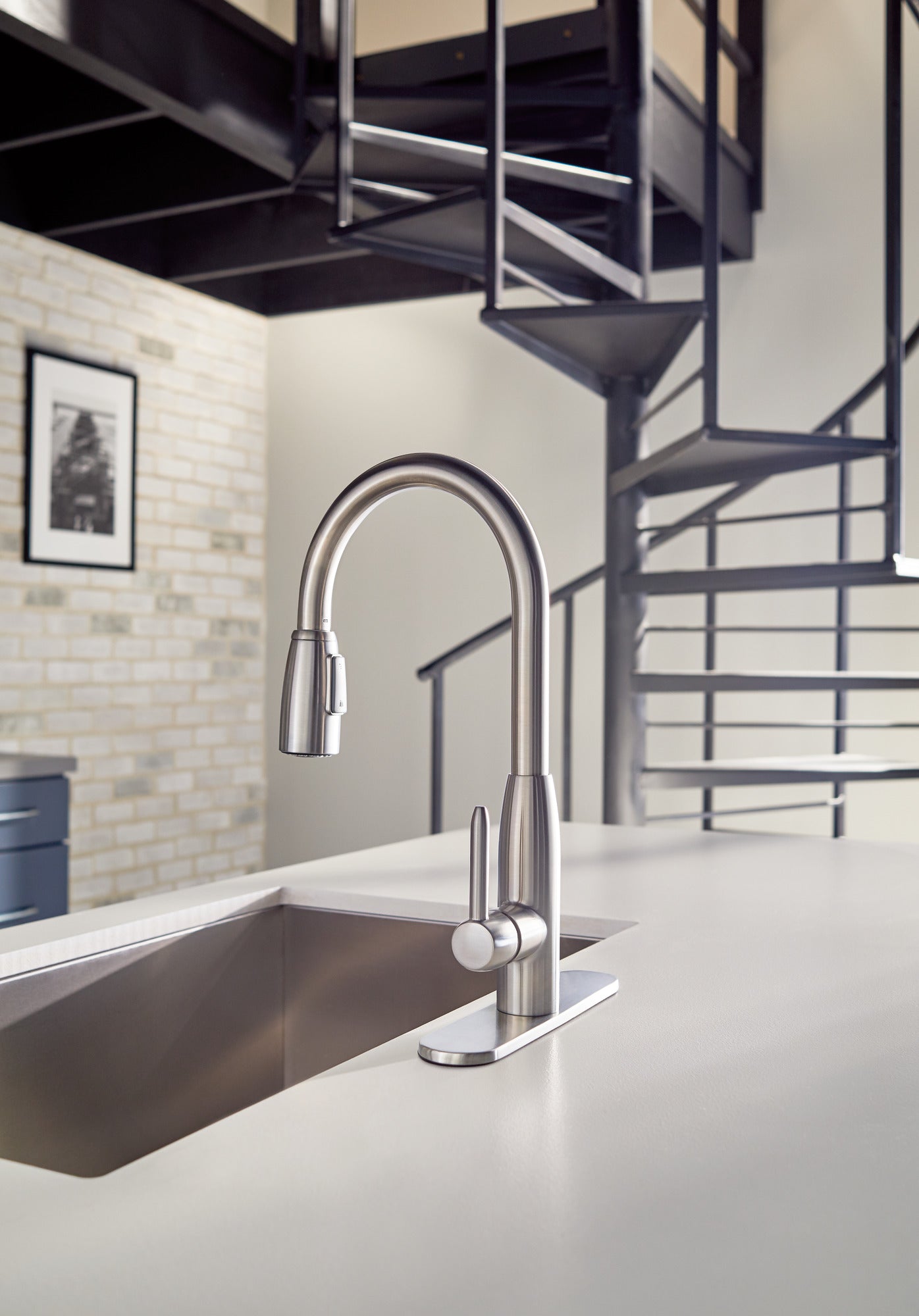 Peerless Core Single Handle Kitchen Pull-Down