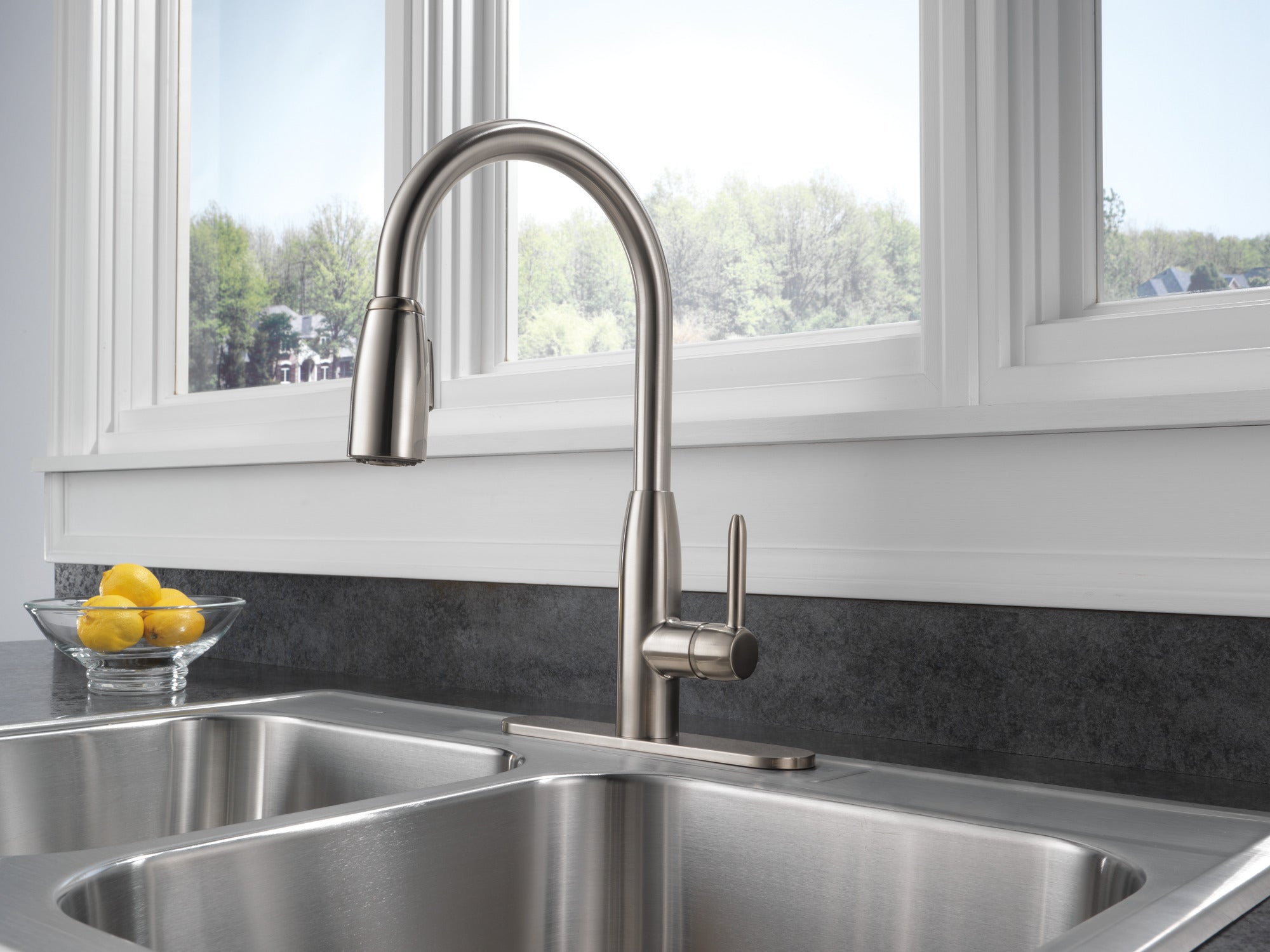 Peerless Core Single Handle Kitchen Pull-Down