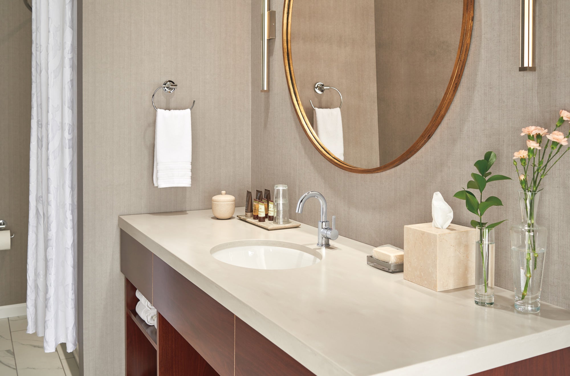 Peerless Precept® Single Handle Centerset Bathroom Faucet