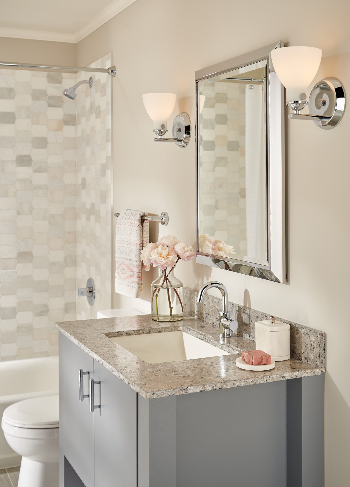 Peerless Precept® Single Handle Centerset Bathroom Faucet