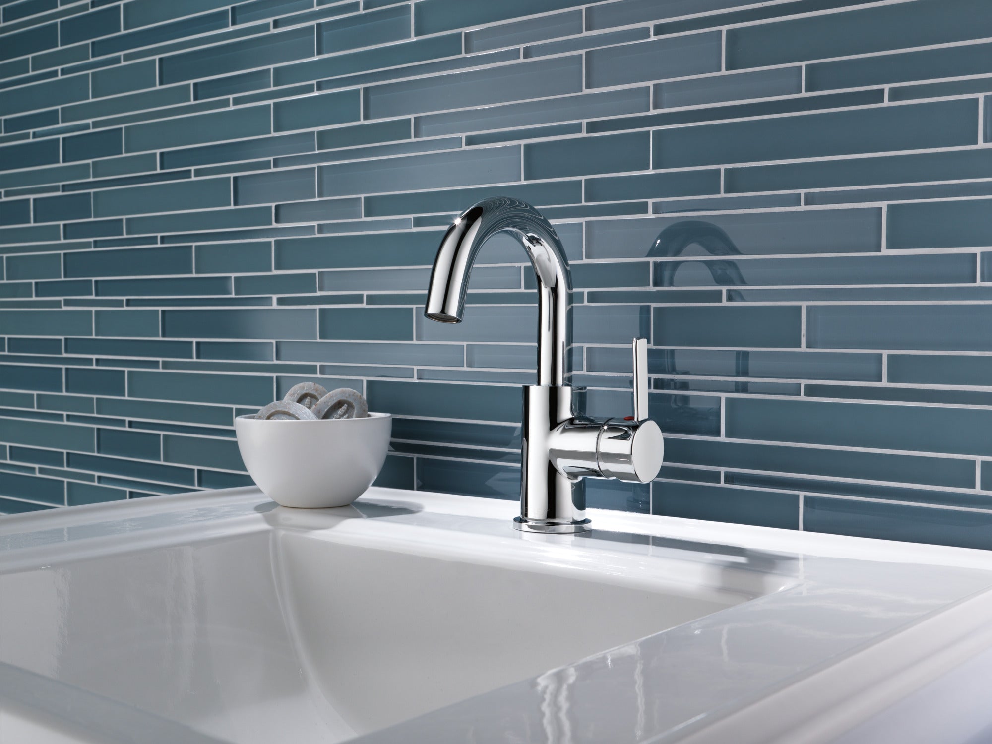 Peerless Precept® Single Handle Centerset Bathroom Faucet