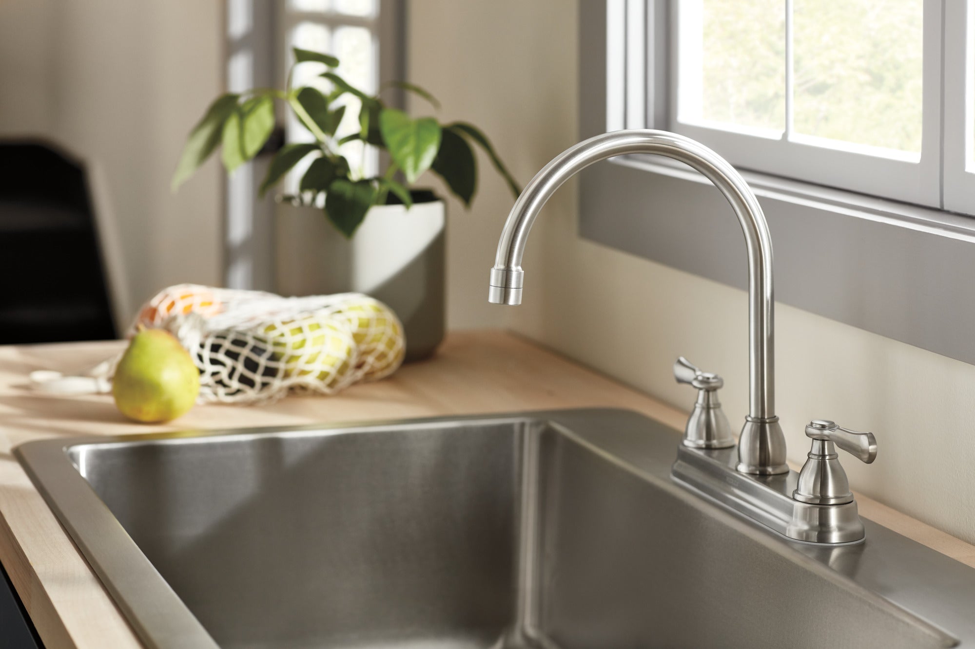 Peerless Elmhurst® Two-Handle Kitchen Faucet with Twist Aerator