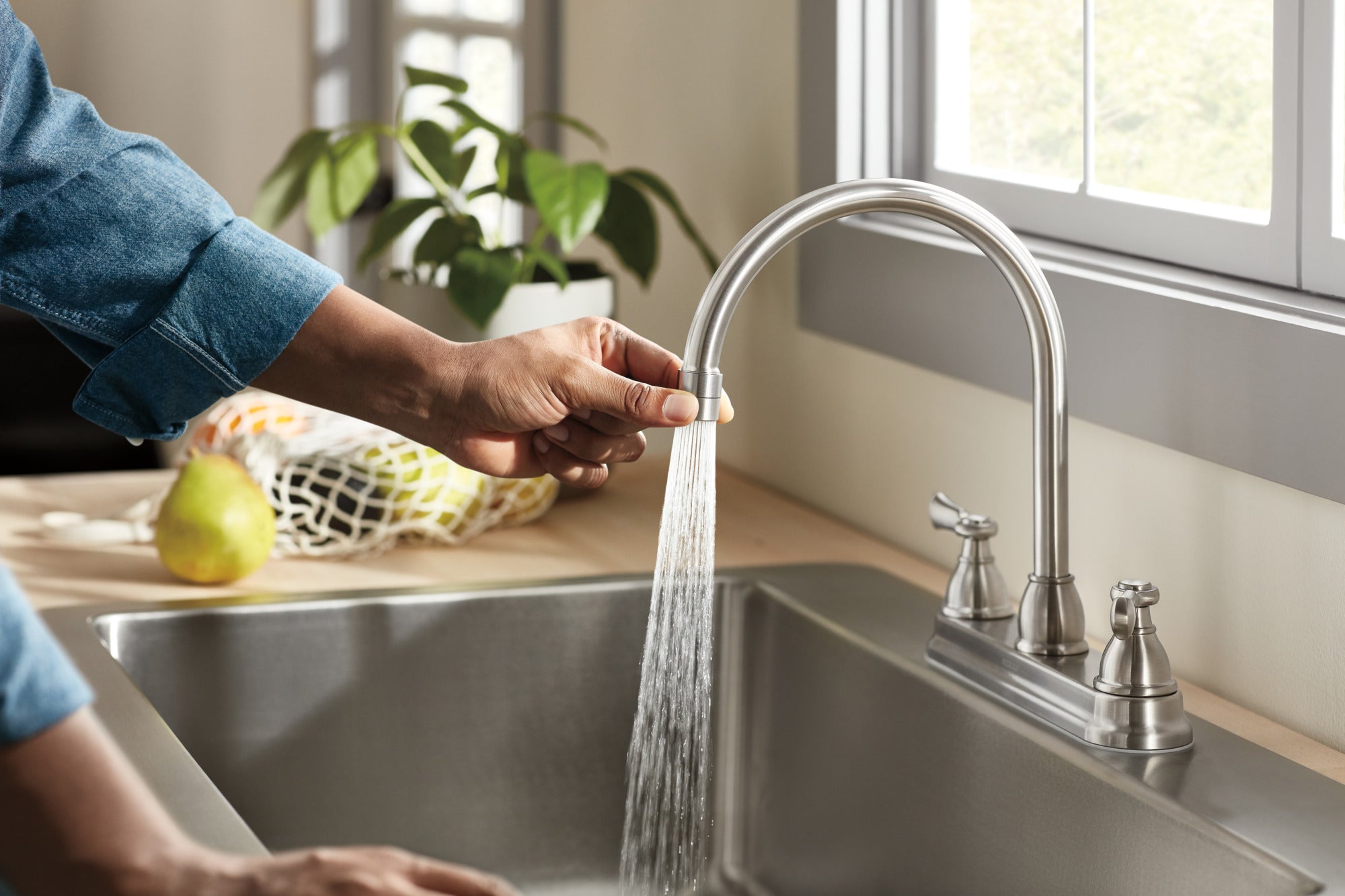 Peerless Elmhurst® Two-Handle Kitchen Faucet with Twist Aerator