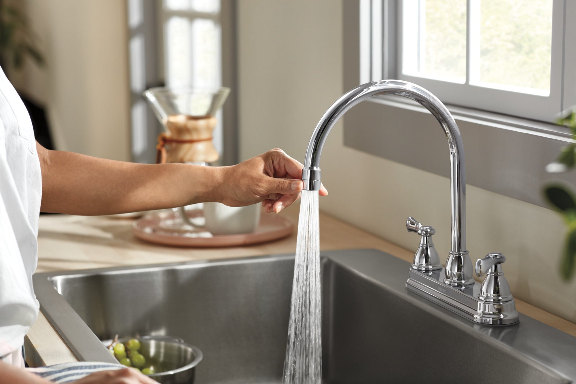 Peerless Elmhurst® Two-Handle Kitchen Faucet with Twist Aerator