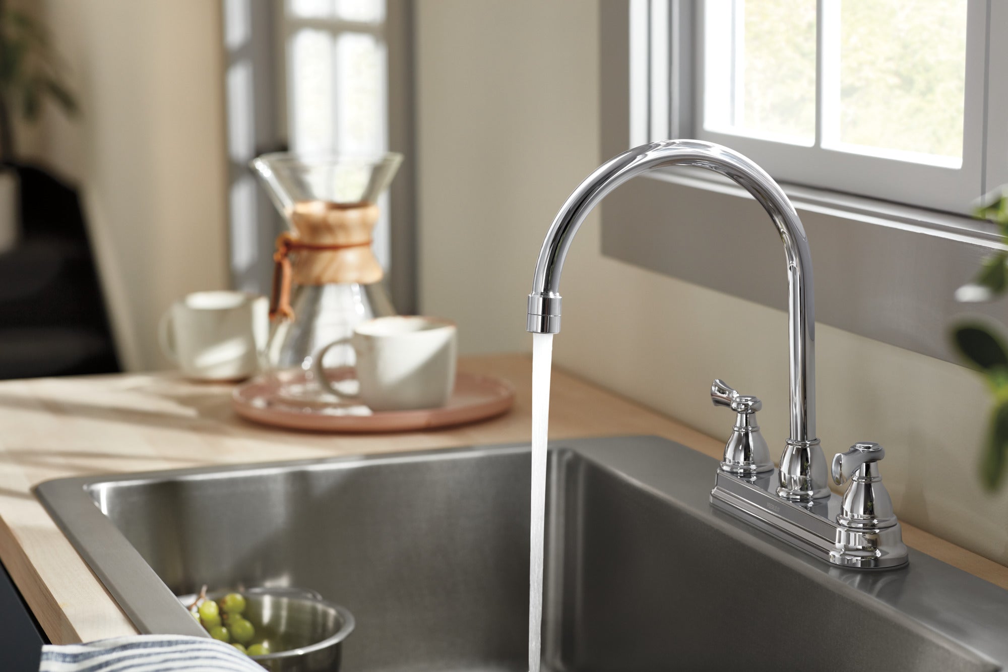 Peerless Elmhurst® Two-Handle Kitchen Faucet with Twist Aerator