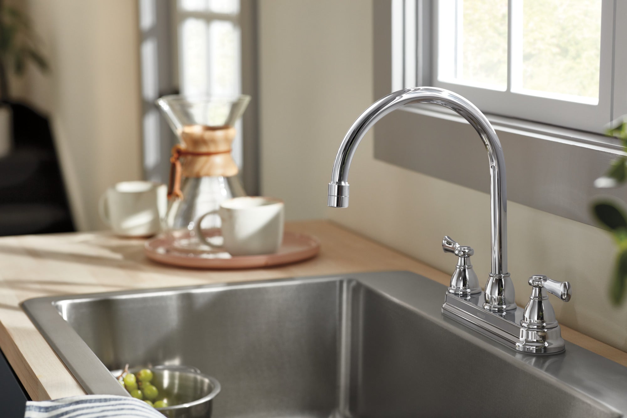 Peerless Elmhurst® Two-Handle Kitchen Faucet with Twist Aerator