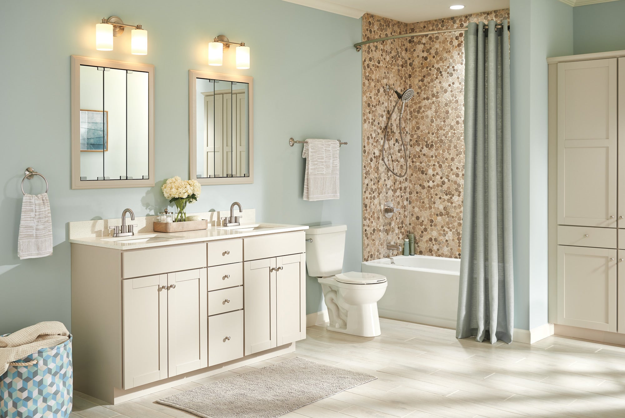 Peerless Precept® Two Handle Centerset Bathroom