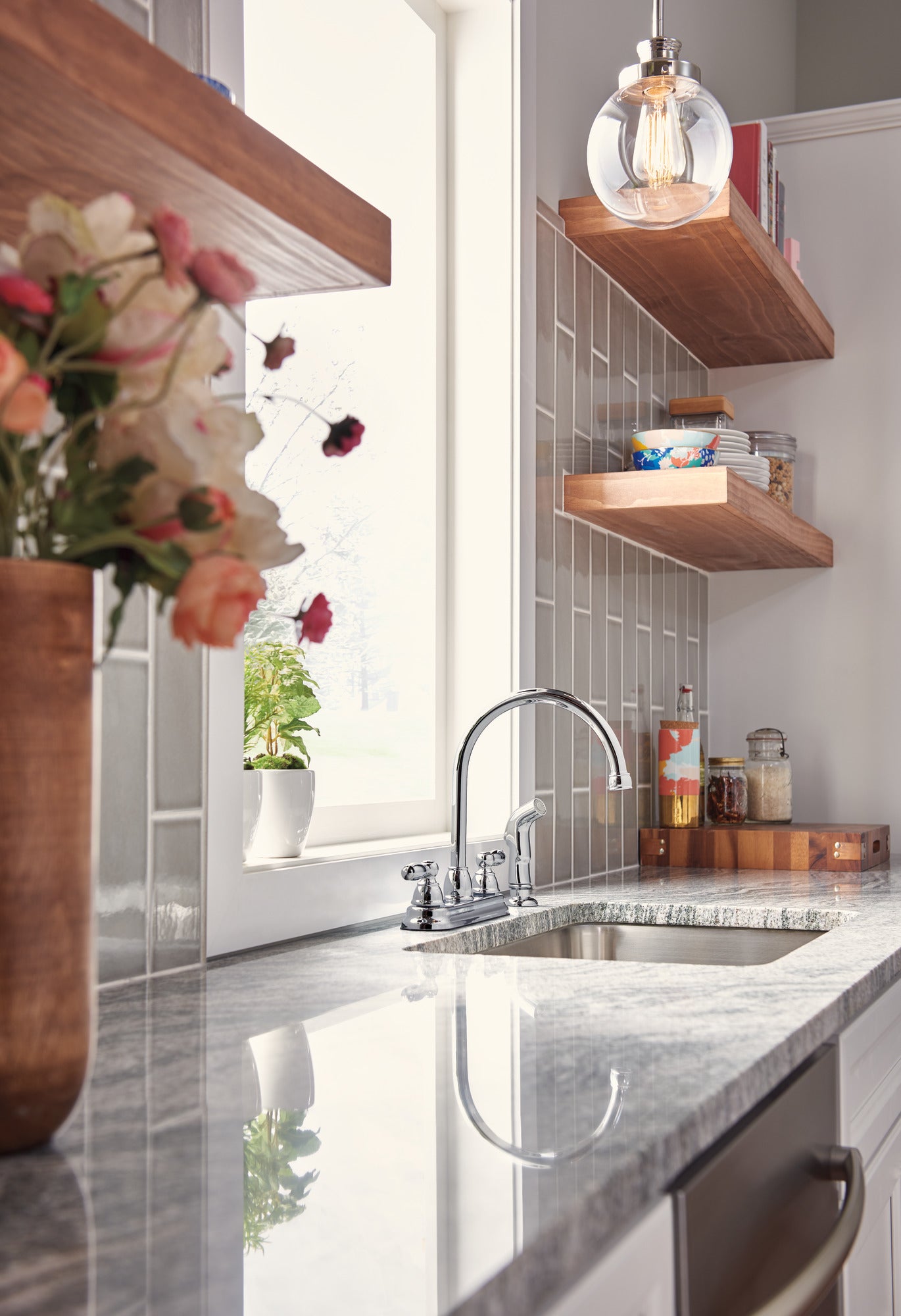 Peerless Claymore™ Two Handle Kitchen Faucet