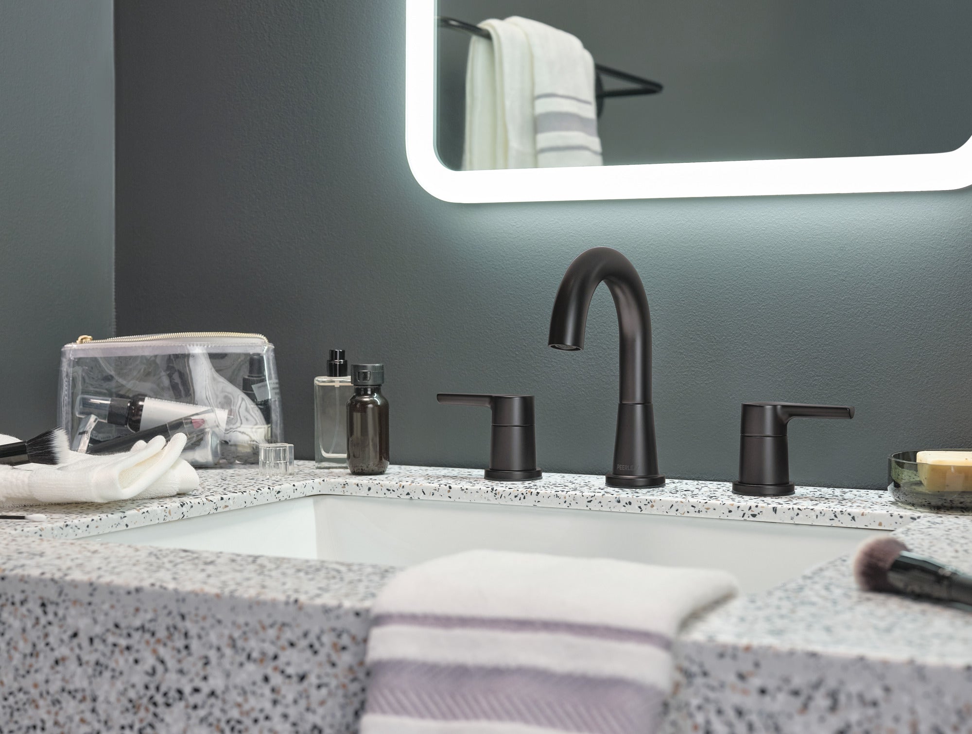 Peerless Flute™ Two Handle Widespread Lavatory Faucet
