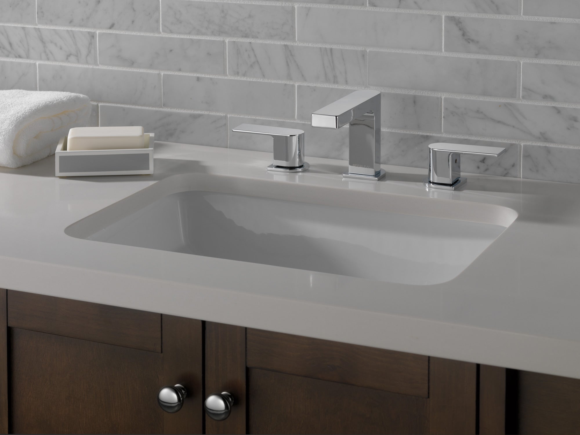 Peerless Xander® Two Handle Widespread Bathroom