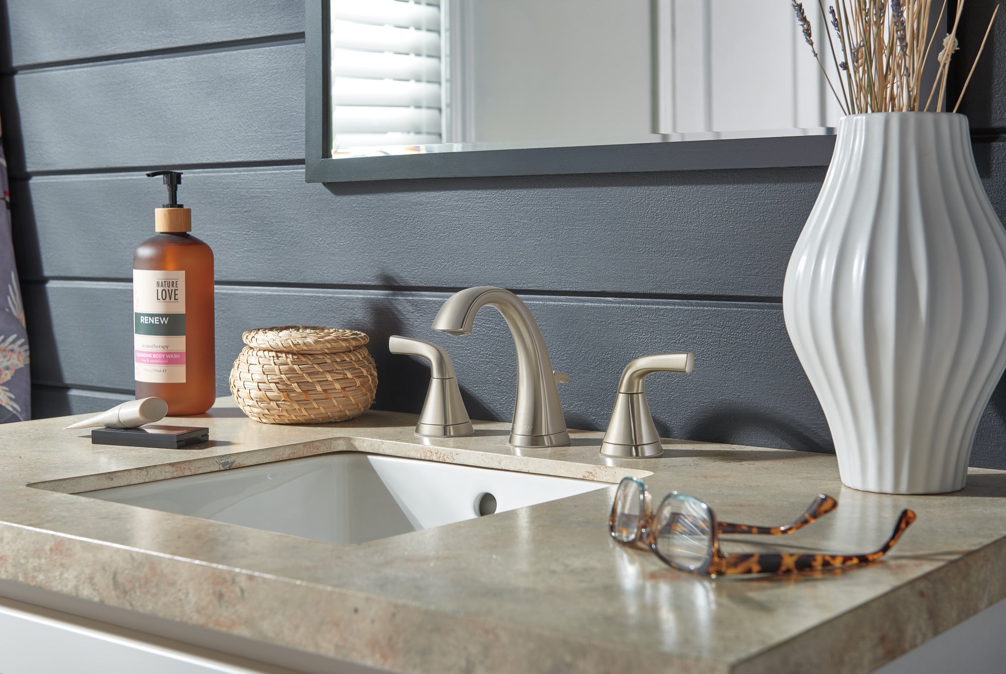 Peerless Parkwood® Two Handle Widespread Lavatory Faucet