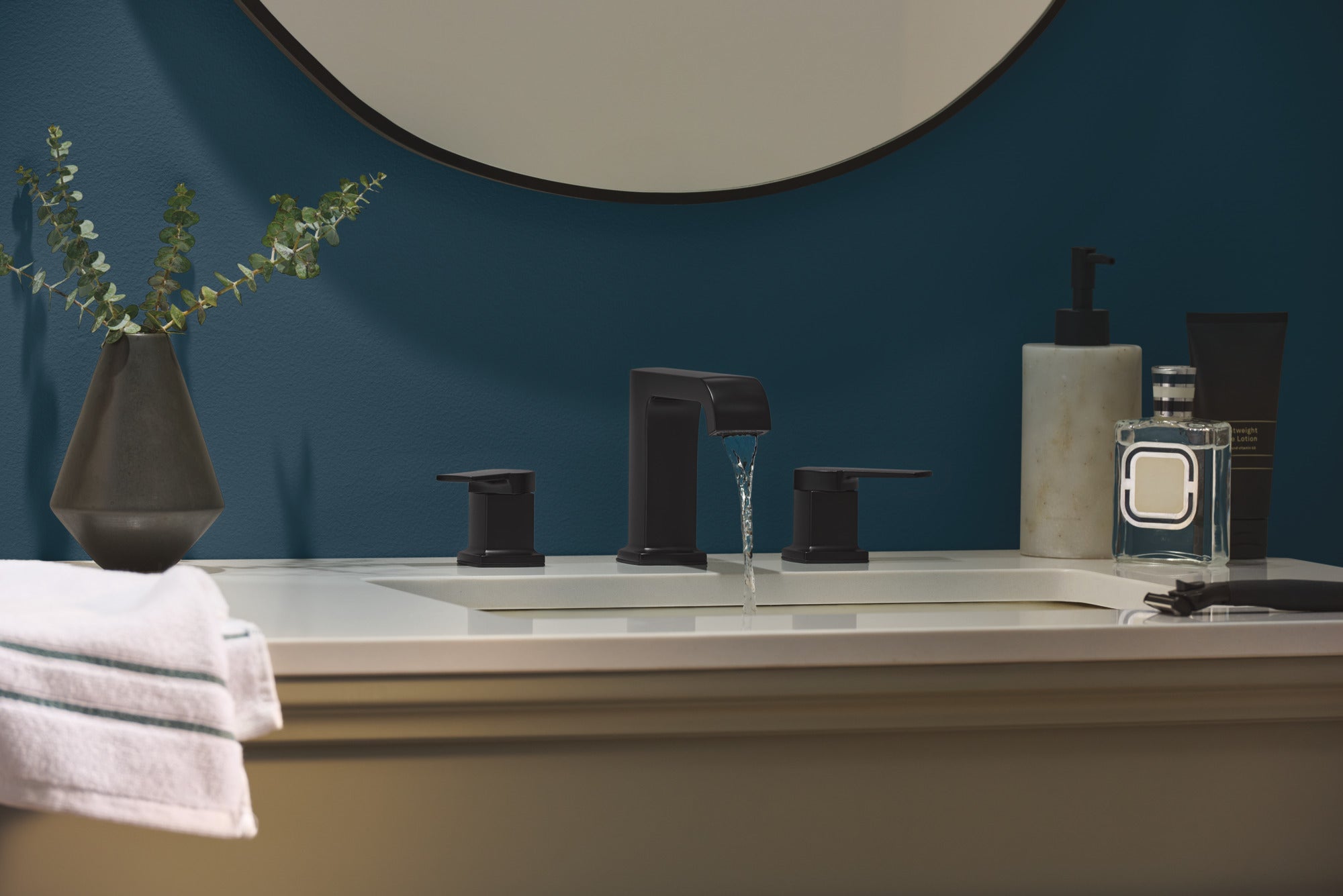 Peerless Ezra® Widespread Curved Spout Lavatory Faucet 
