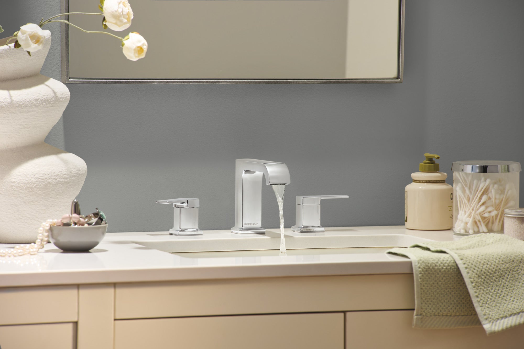 Peerless Ezra® Widespread Curved Spout Lavatory Faucet 