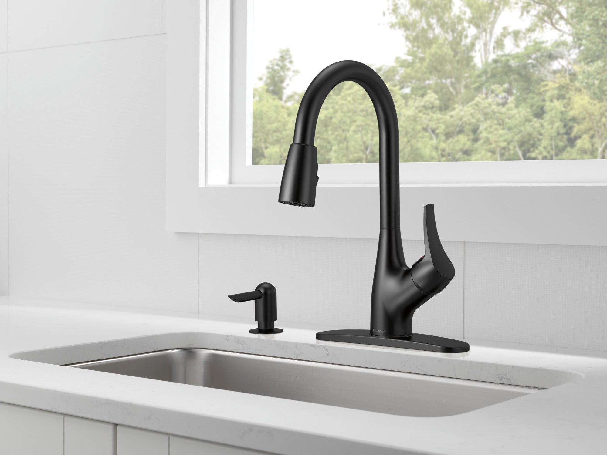 Peerless Retail Channel Product Single Handle Pull-Down Kitchen Faucet
