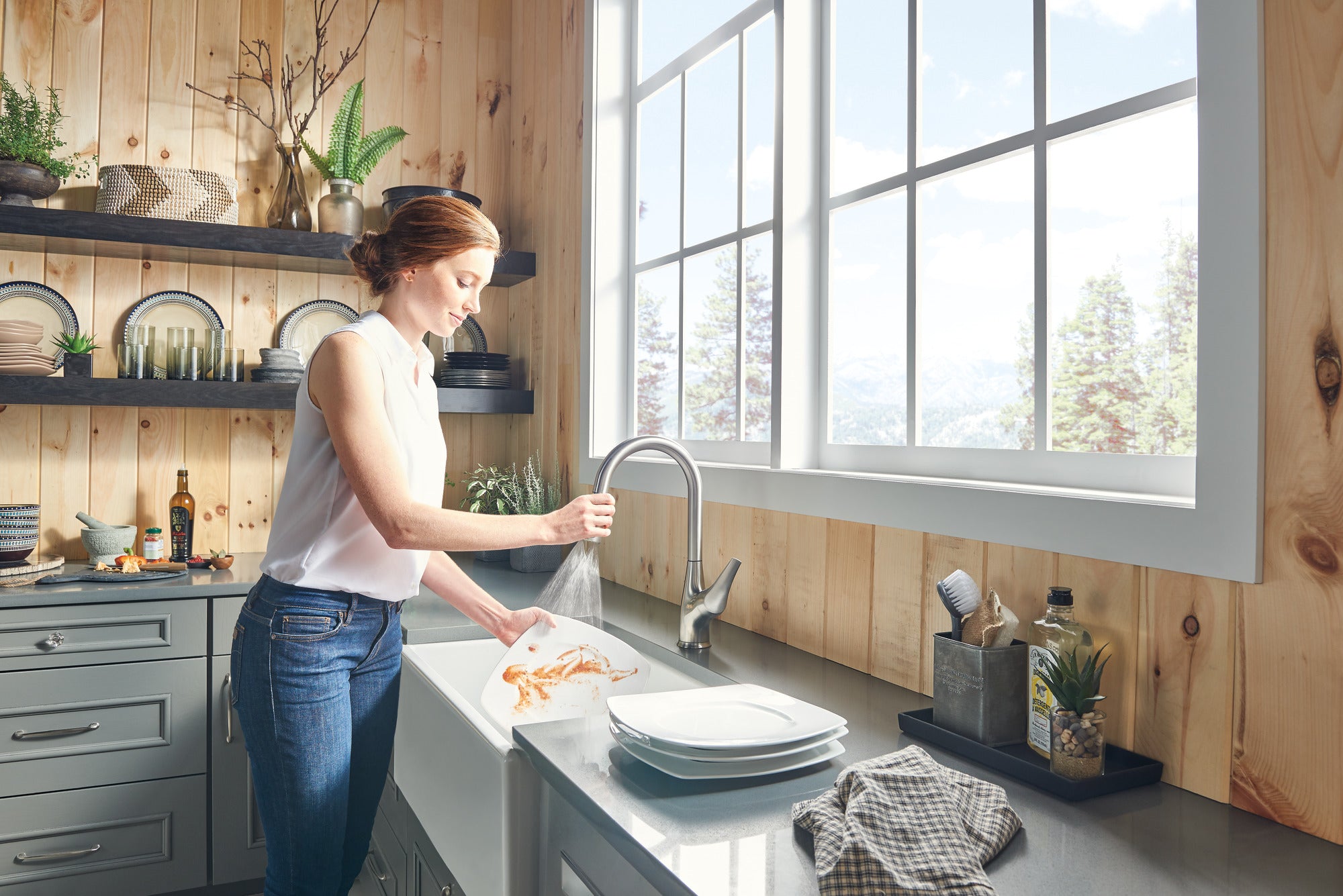 Peerless Apex™ Single Handle Pull-Down Kitchen Faucet