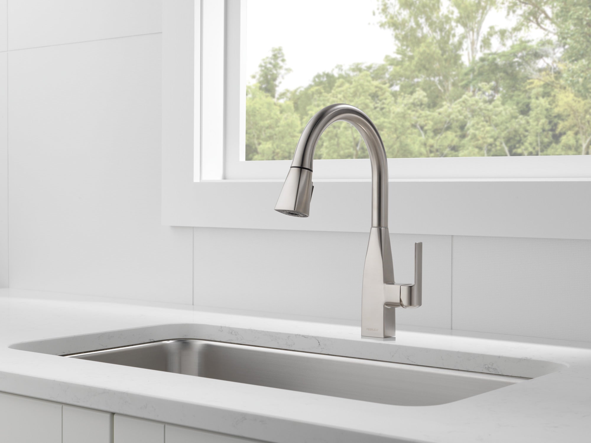 Peerless Xander® Single Handle Pulldown Kitchen Faucet