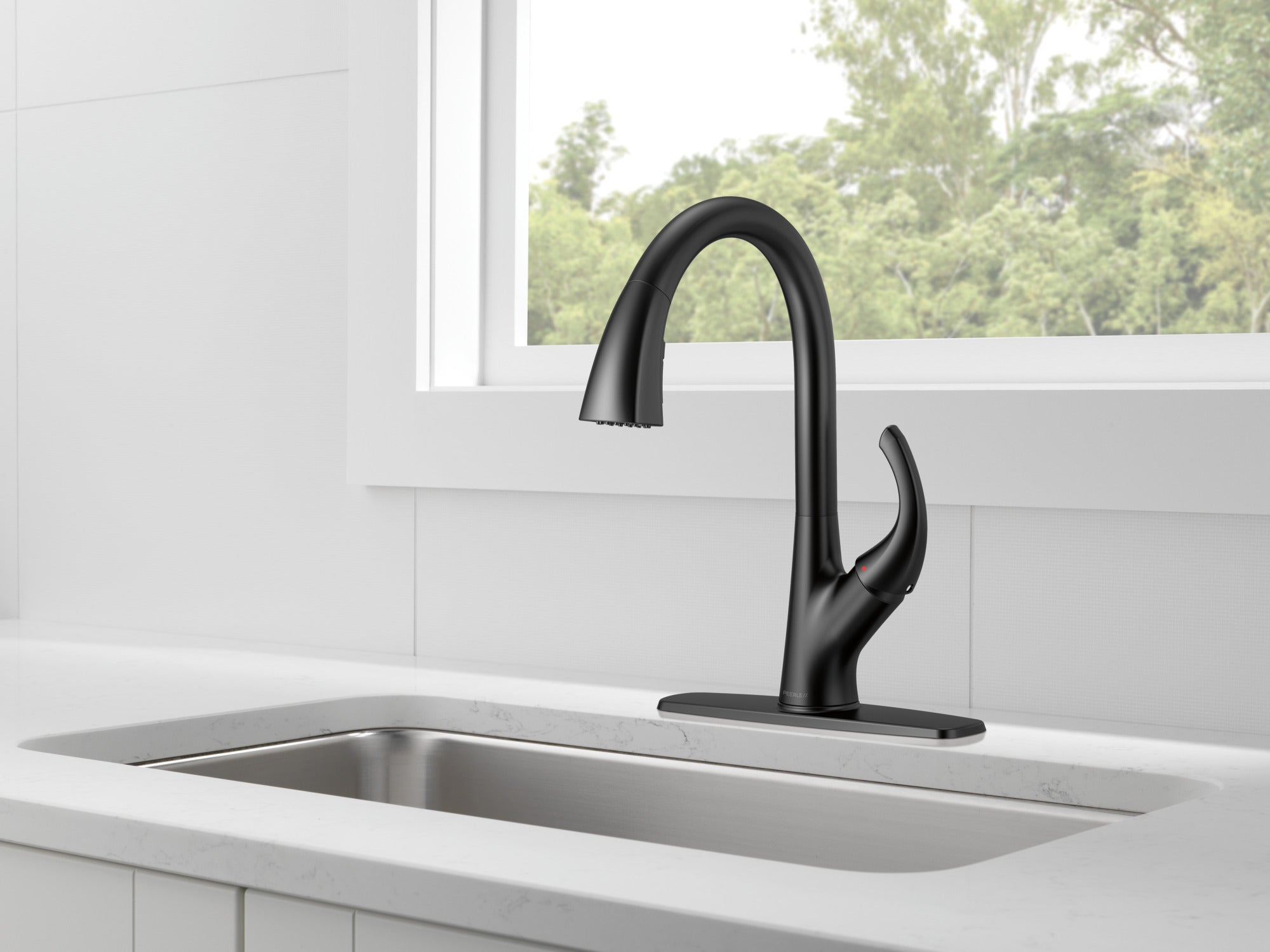 Peerless Parkwood® Single Handle Pulldown Kitchen Faucet